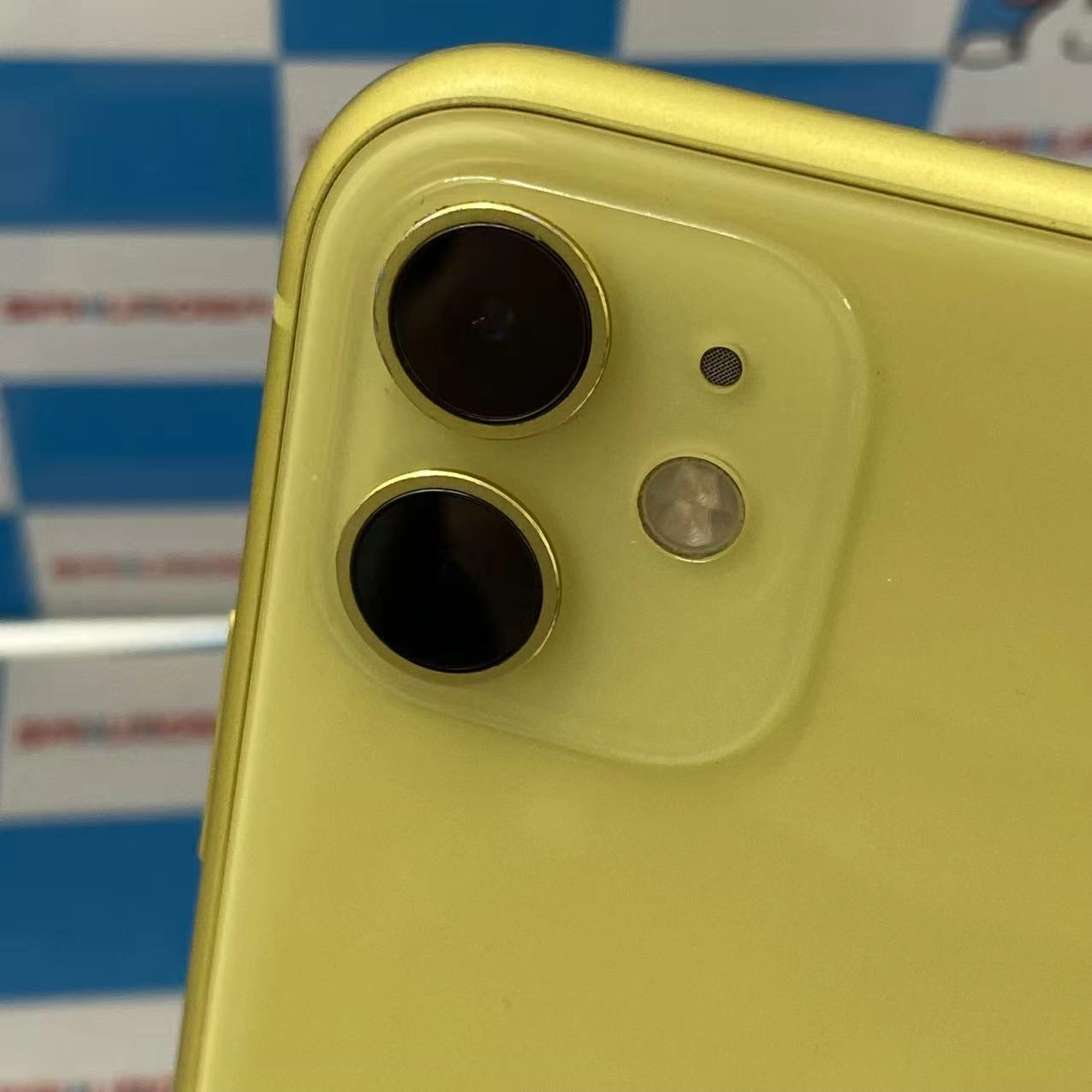 iPhone11 128GB イエロー MHDL3J/A Apple版SIMフリー