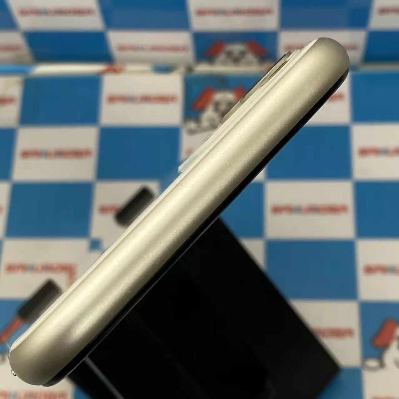 iPhone11 64GB ホワイト MWLU2J/A SoftBank版SIMフリー ジャンク品