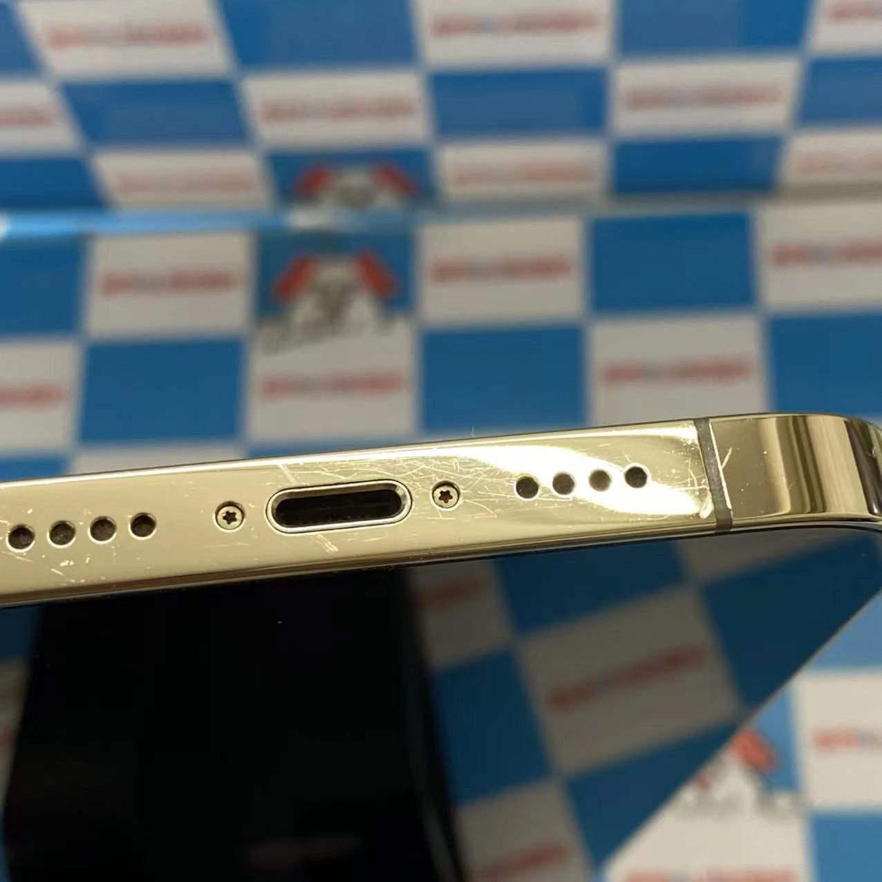 iPhone13 Pro Max 1TB ゴールド NLKJ3J/A SoftBank版SIMフリー