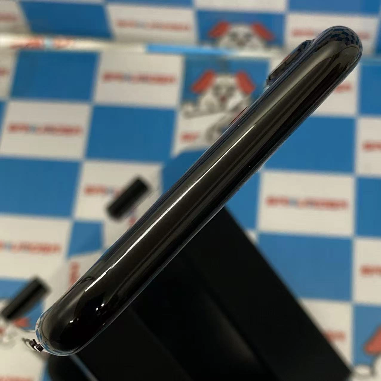 iPhone7 256GB ブラック MNCV2J/A docomo版SIMフリー 美品