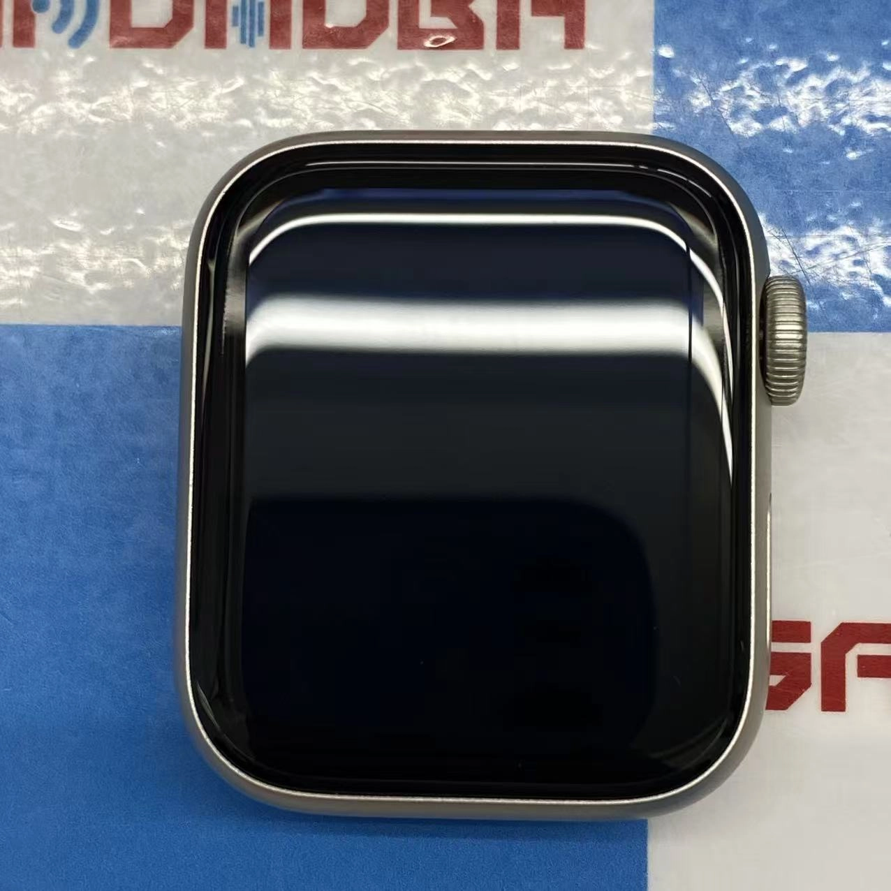 Apple Watch SE 第2世代 40mm GPSモデル 32GB スターライト MNJP3J/A美品