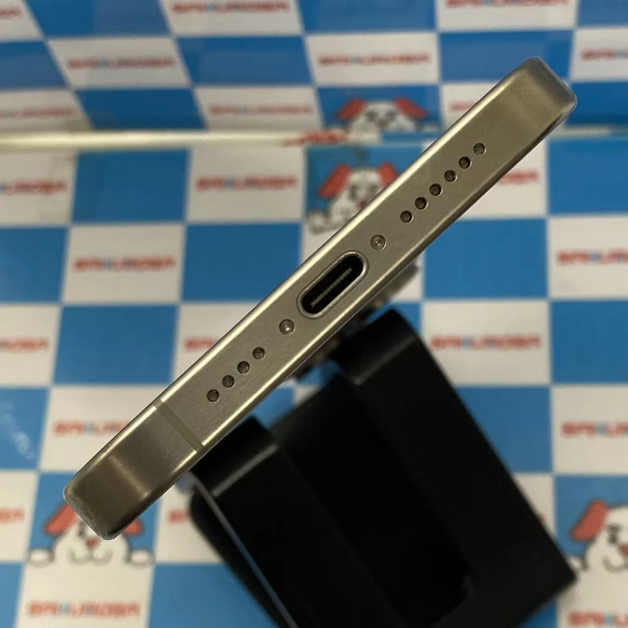 iPhone15 Pro Max 256GB ナチュラルチタニウム NU6R3J/A SIMフリー極美品