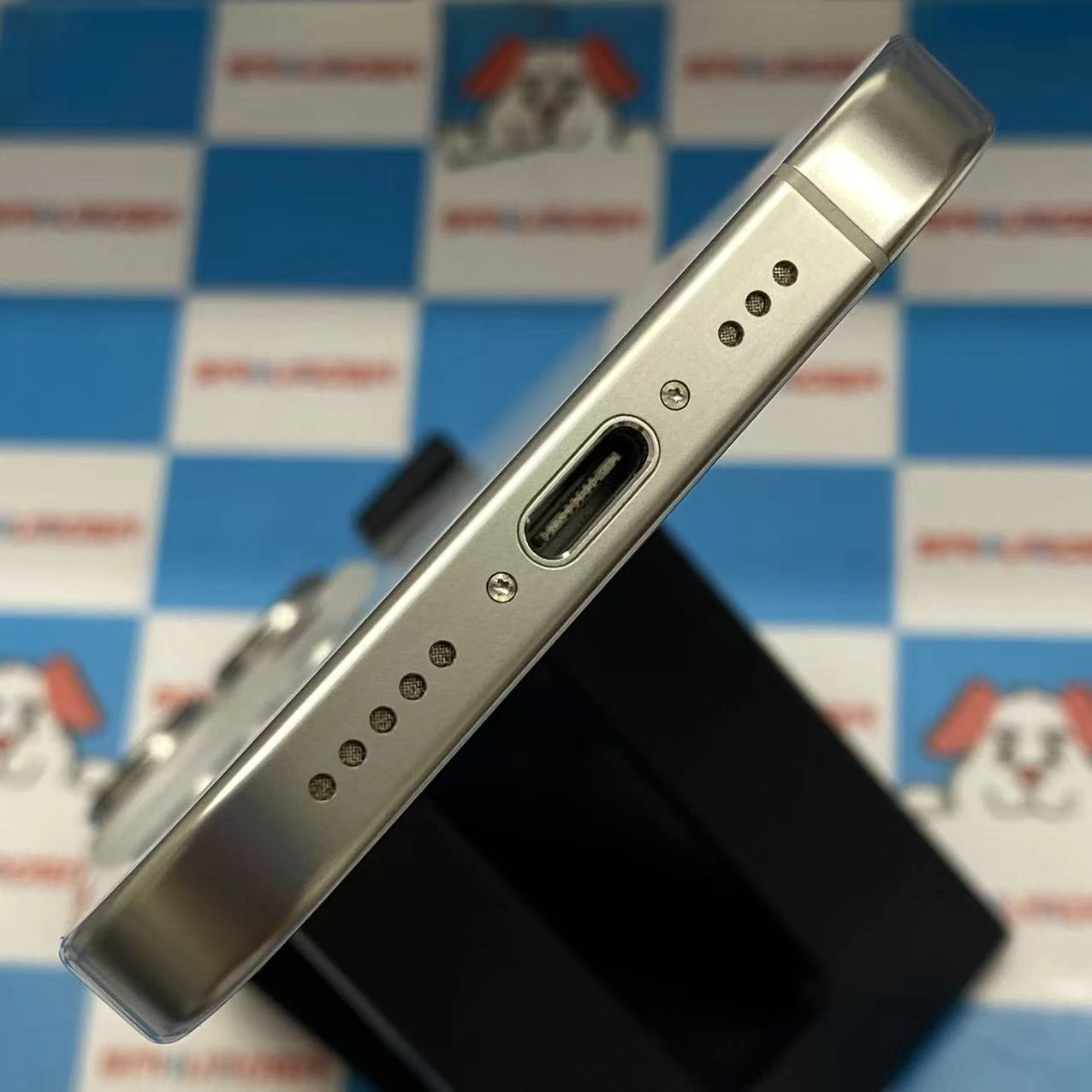 iPhone16 Pro 256GB ホワイトチタニウム MYN13J/A SIMフリー極美品