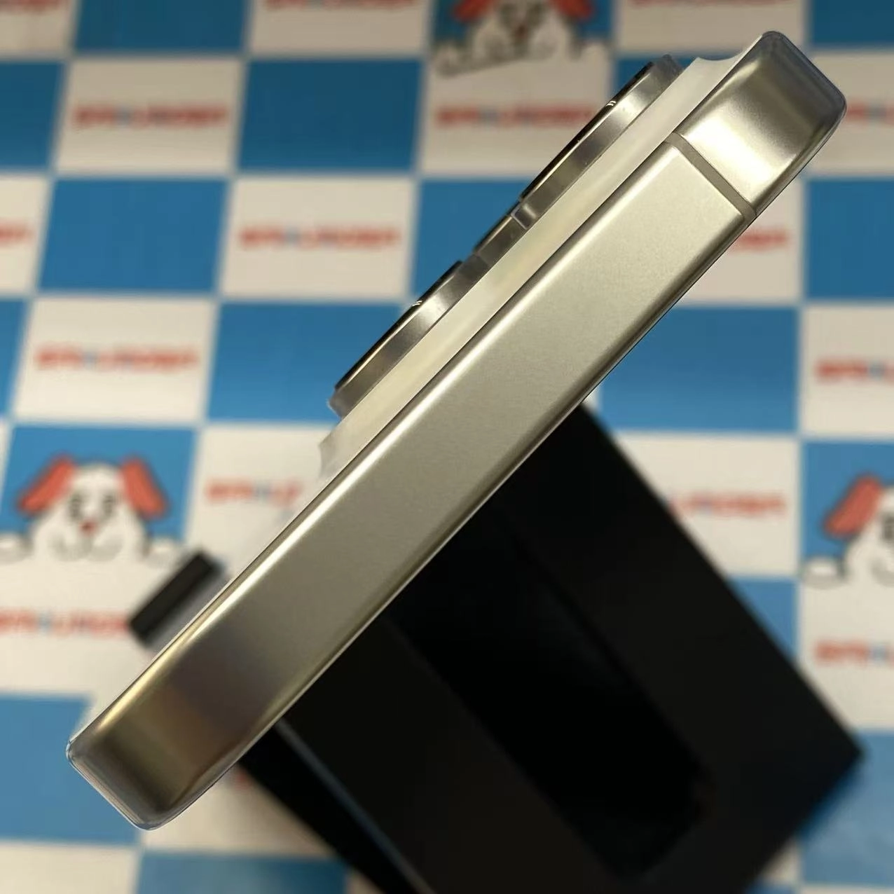 iPhone16 Pro 128GB ホワイトチタニウム MYMW3J/A SIMフリー美品