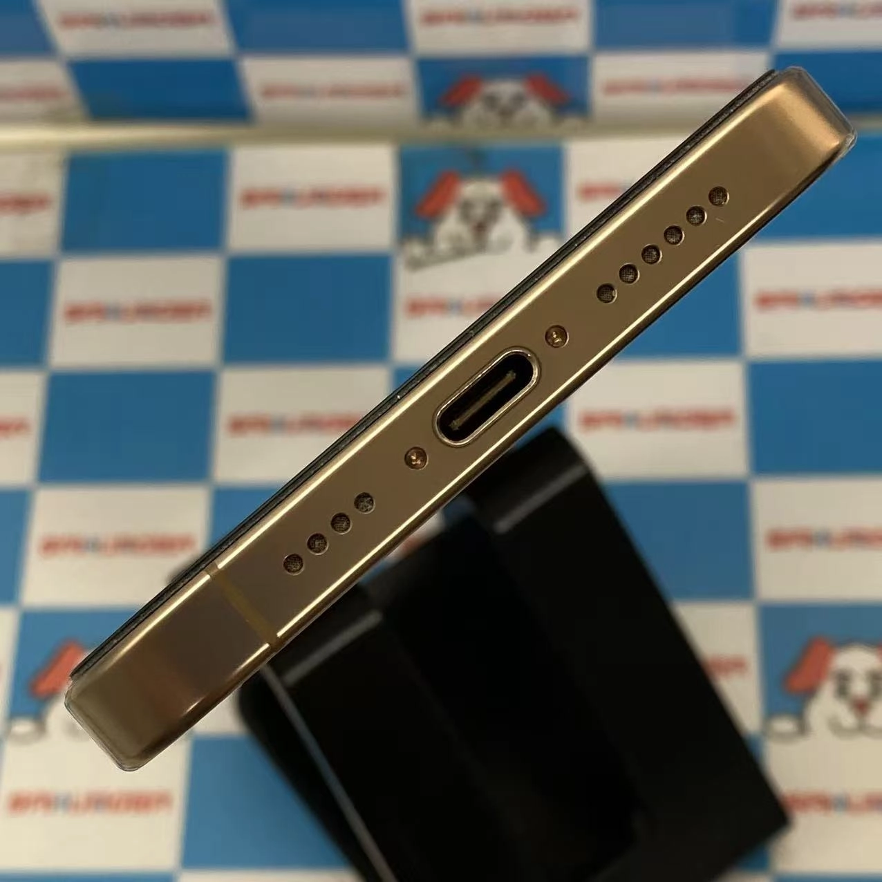 iPhone16 Pro Max 1TB デザートチタニウム MYWT3J/A SIMフリー極美品