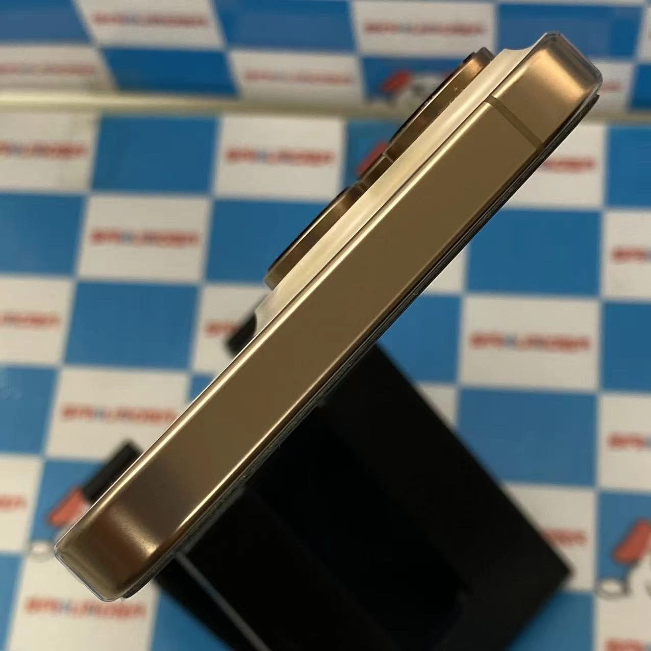 iPhone16 Pro Max 1TB デザートチタニウム MYWT3J/A SIMフリー極美品