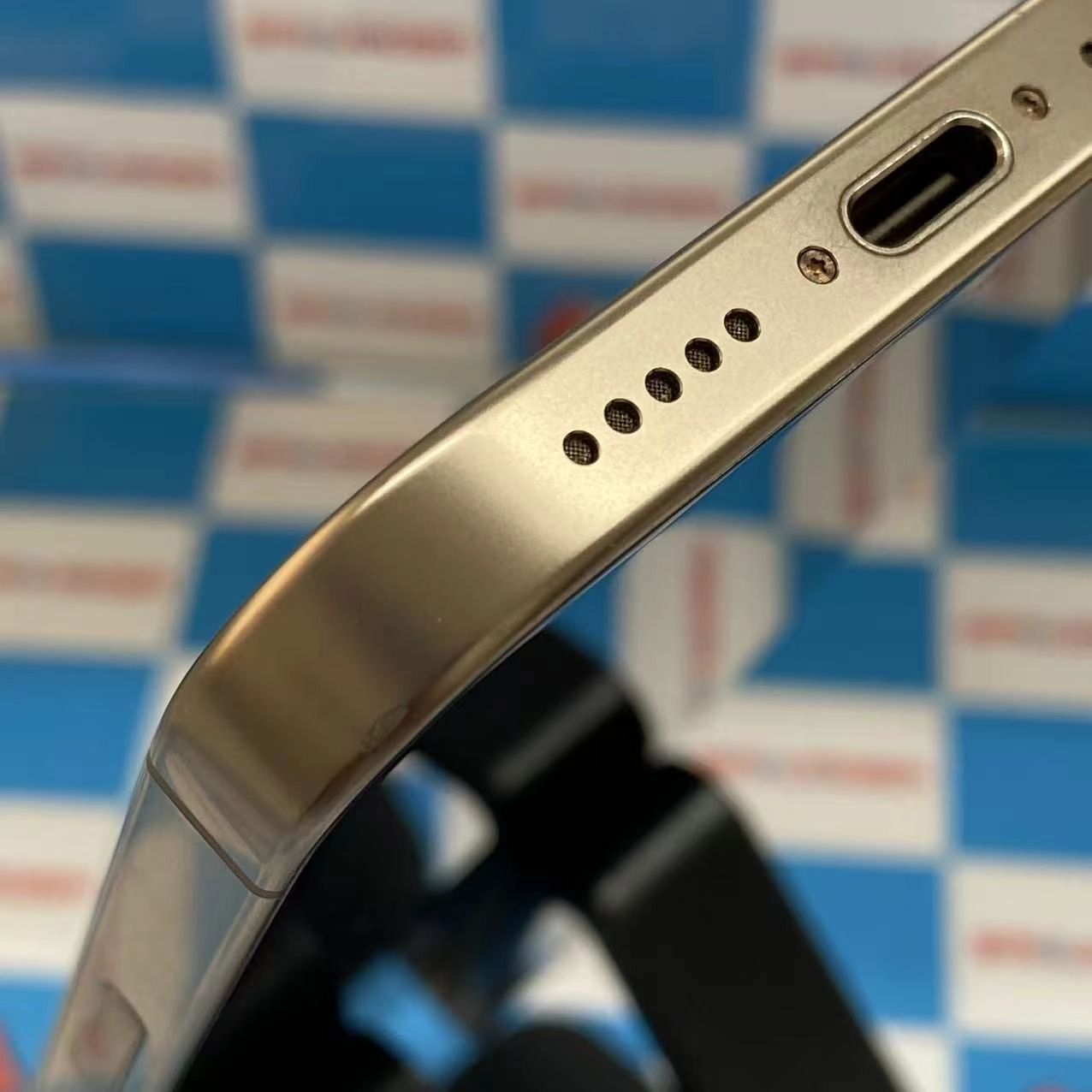 iPhone16 Pro 512GB デザートチタニウム MYN63J/A SIMフリー