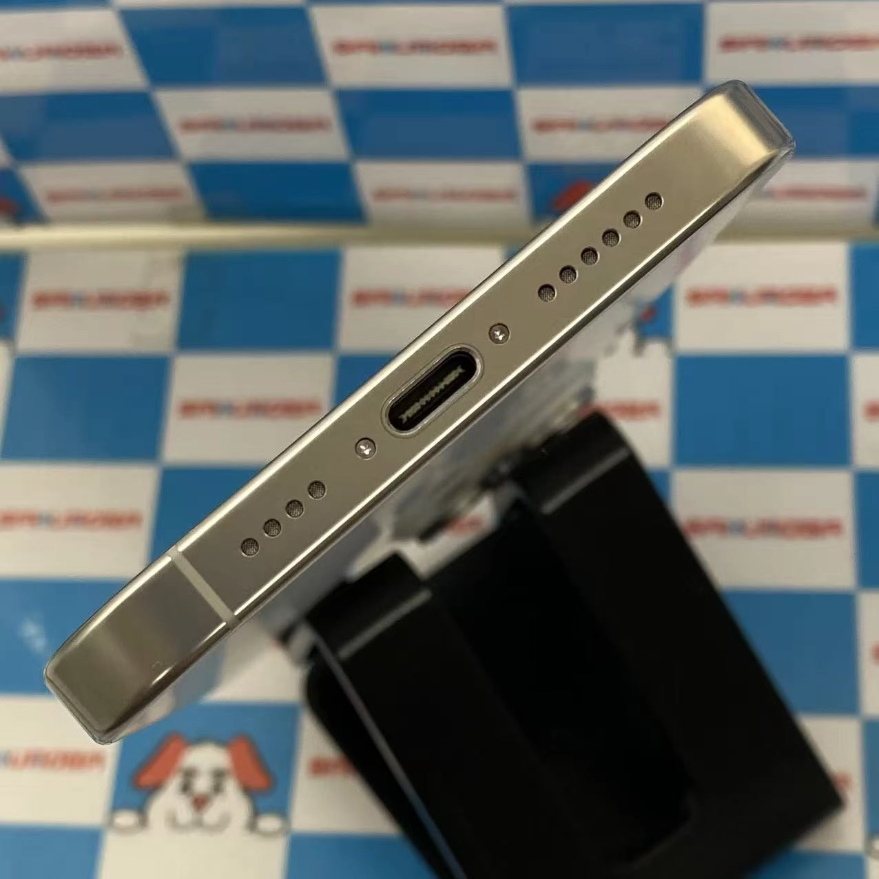 iPhone16 Pro Max 256GB ホワイトチタニウム MYWH3J/A SIMフリー美品