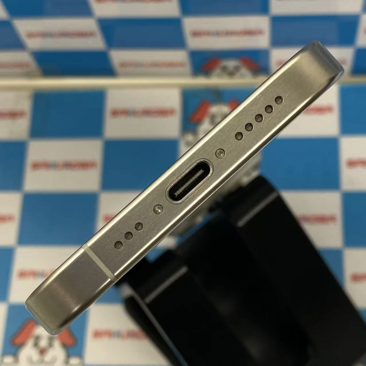 iPhone15 Pro 128GB ホワイトチタニウム MTU83J/A SIMフリー極美品