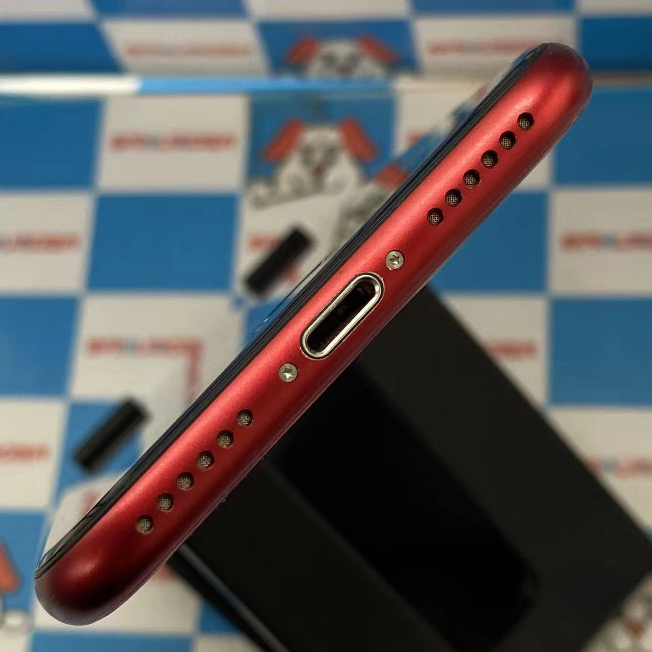 iPhoneSE 第3世代 64GB Product Red MMYE3J/A AU版SIMフリー