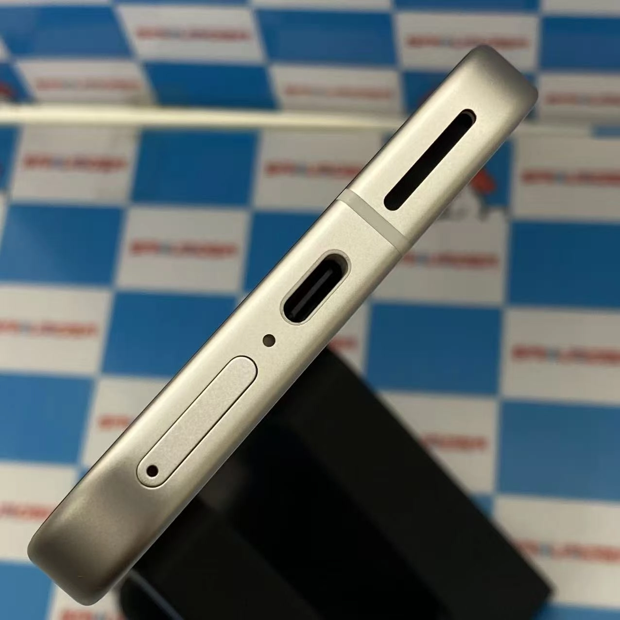 Google Pixel 9a 8GB/128GB ポーセリン G3Y12 docomo版SIMフリー