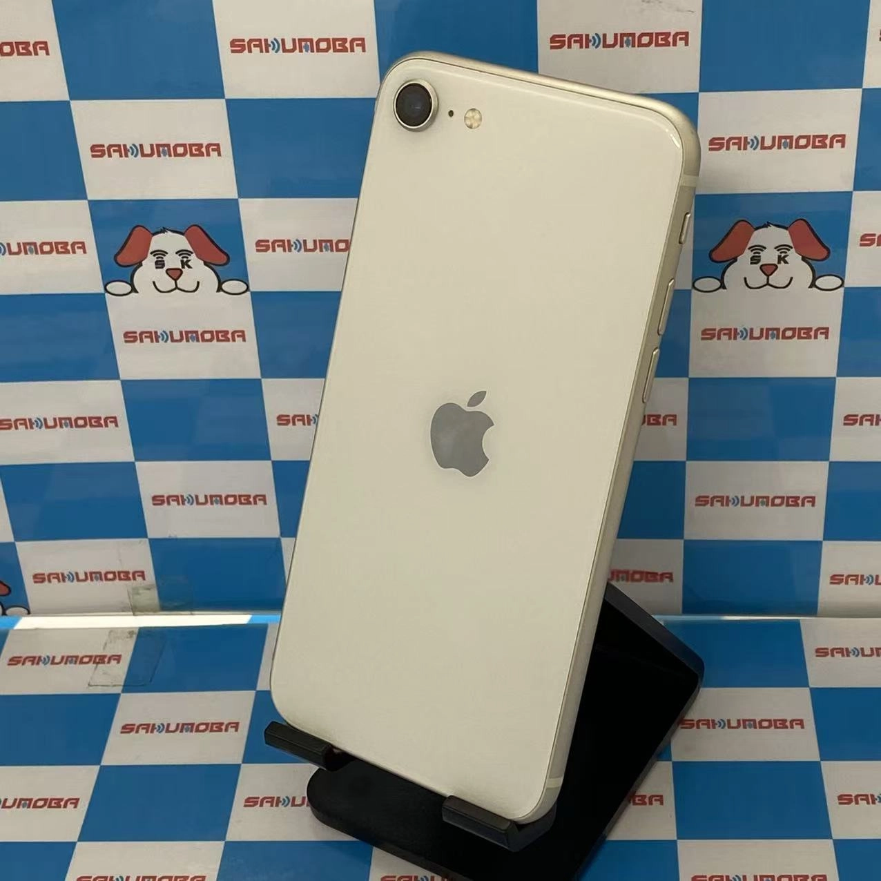 iPhoneSE 第3世代 64GB スターライト MMYD3J/A docomo版SIMフリー
