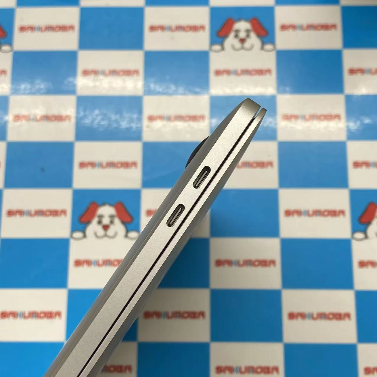 MacBook Pro 13インチ Mid2020 Corei5 1.4GHz 16GB/256GB USキーボード 新品同様 シルバー