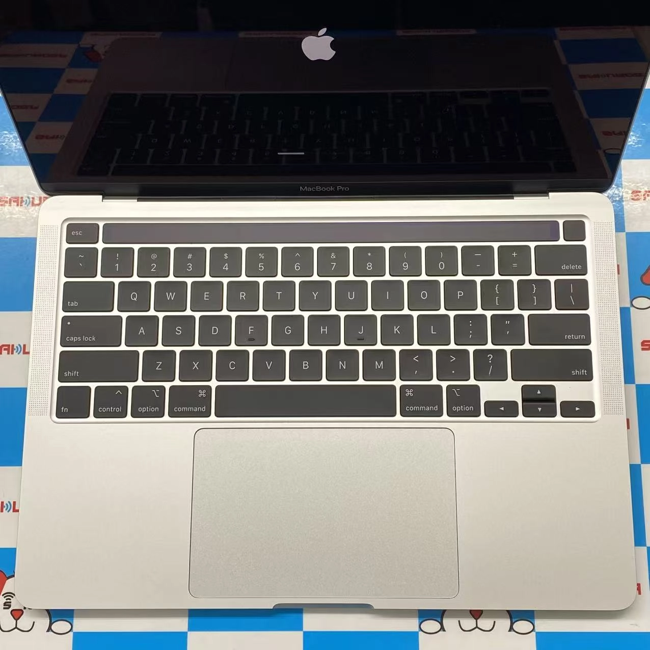 MacBook Pro 13インチ Mid2020 Corei5 1.4GHz 16GB/256GB USキーボード 新品同様 シルバー