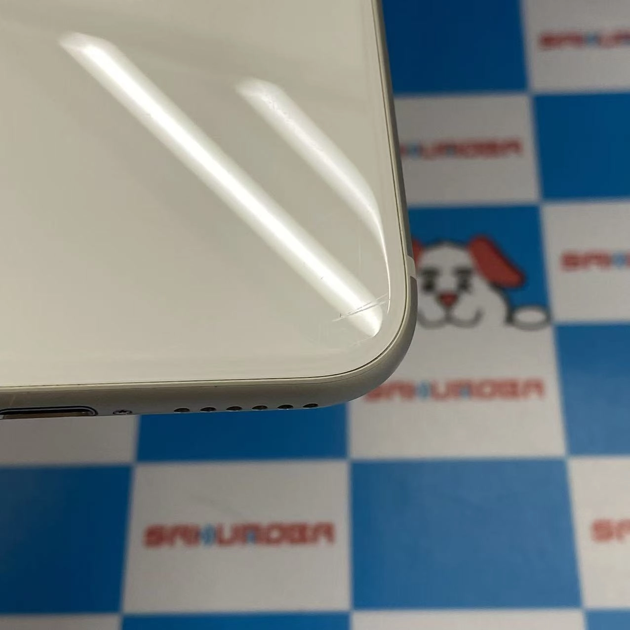 iPhoneSE 第3世代 64GB スターライト MMYD3J/A SoftBank版SIMフリー