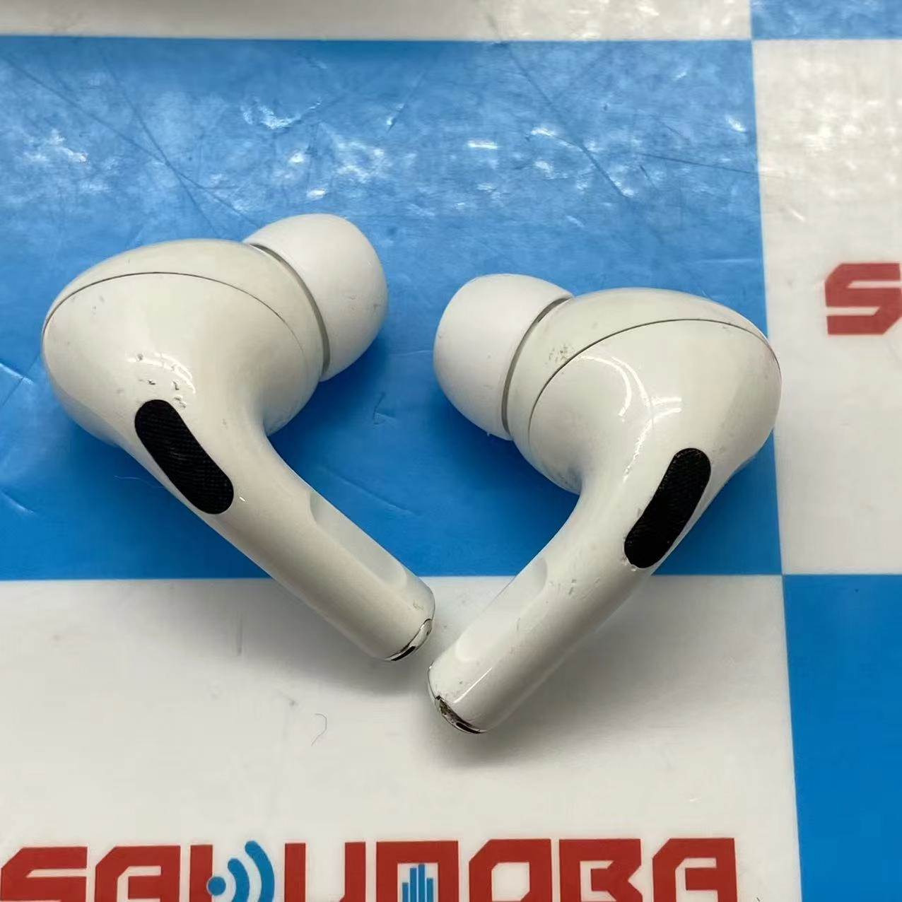 AirPods Pro 第1世代 2019年モデル ホワイト A2084 ジャンク品