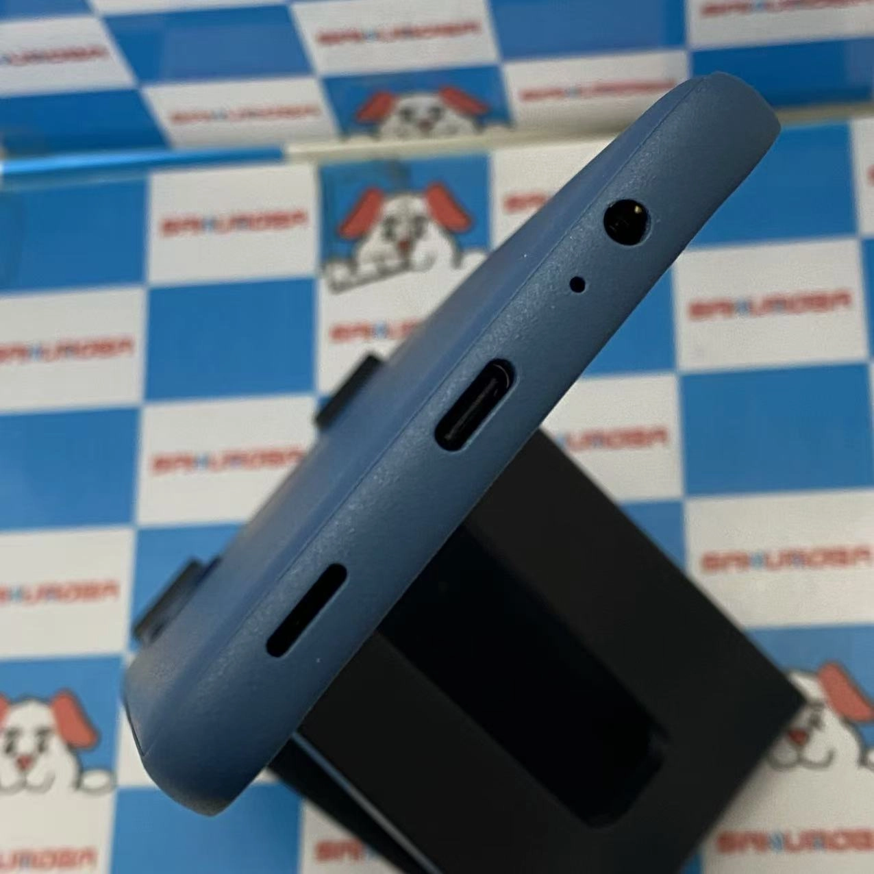 arrows We2 4GB/64GB ライトブルー F-52E docomo版SIMフリー 新品同様