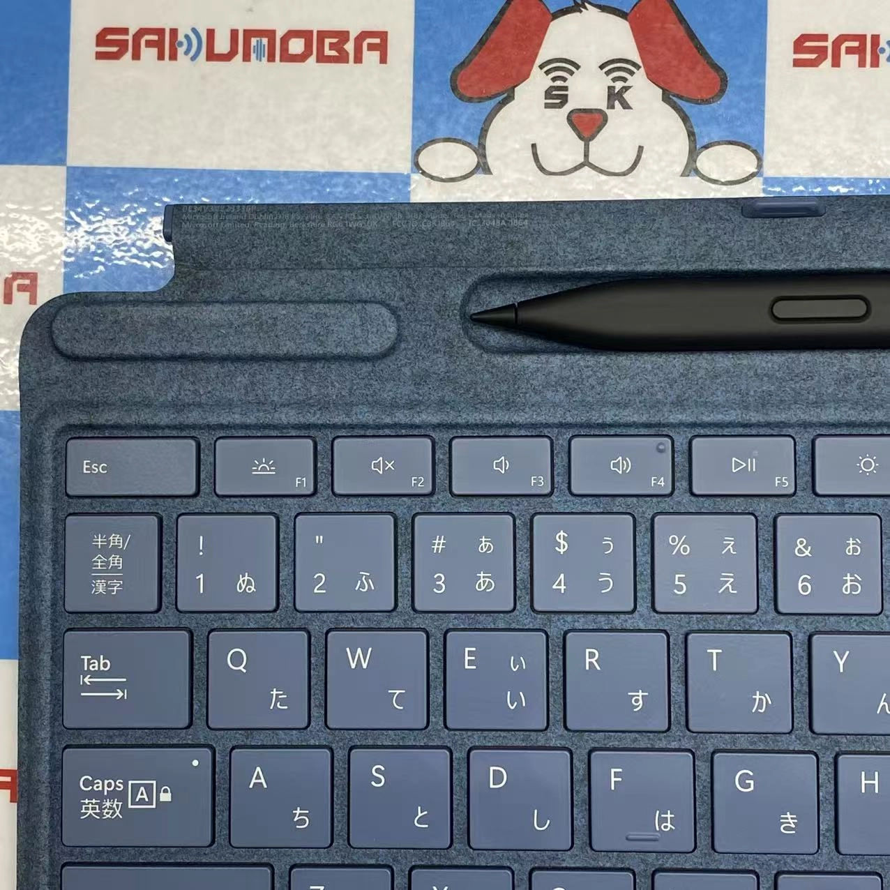 Surface Pro スリム ペン2付き Signature キーボード 日本語配列 サファイア 8X6-00115美品