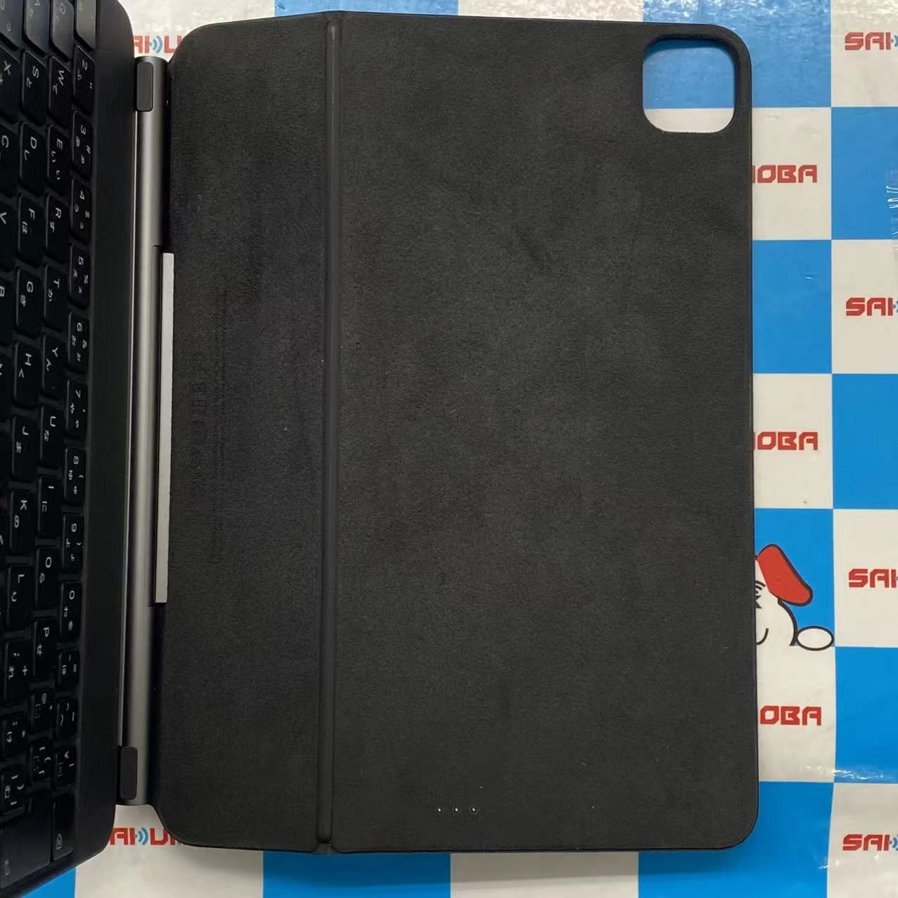 11インチiPad Pro(第2世代)用 Magic Keyboard  ブラック A2261 **