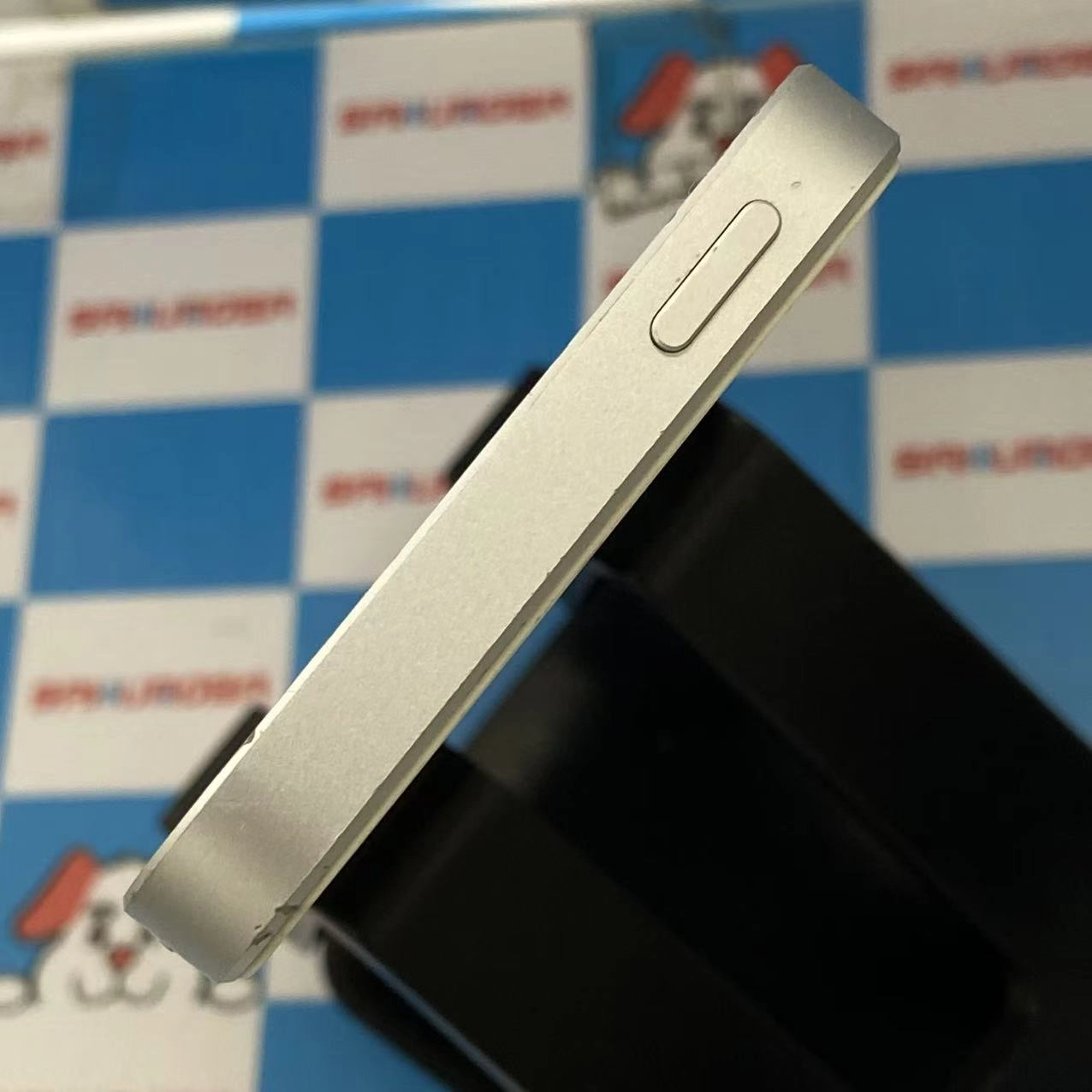 iPhoneSE 64GB シルバー MLM72J/A SoftBank版SIMフリー