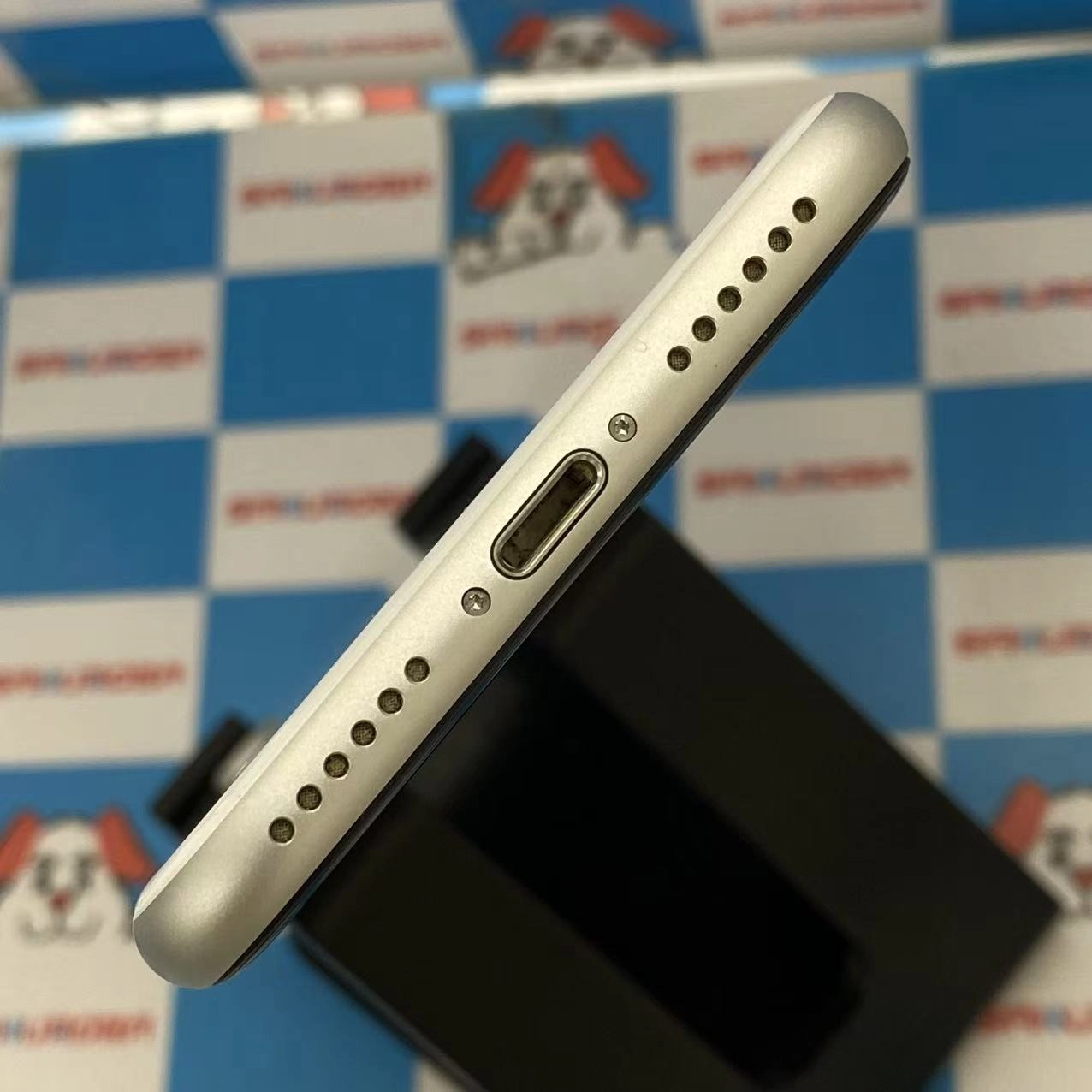 iPhoneSE 第2世代 64GB ホワイト MX9T2J/A SoftBank版SIMフリー ジャンク品