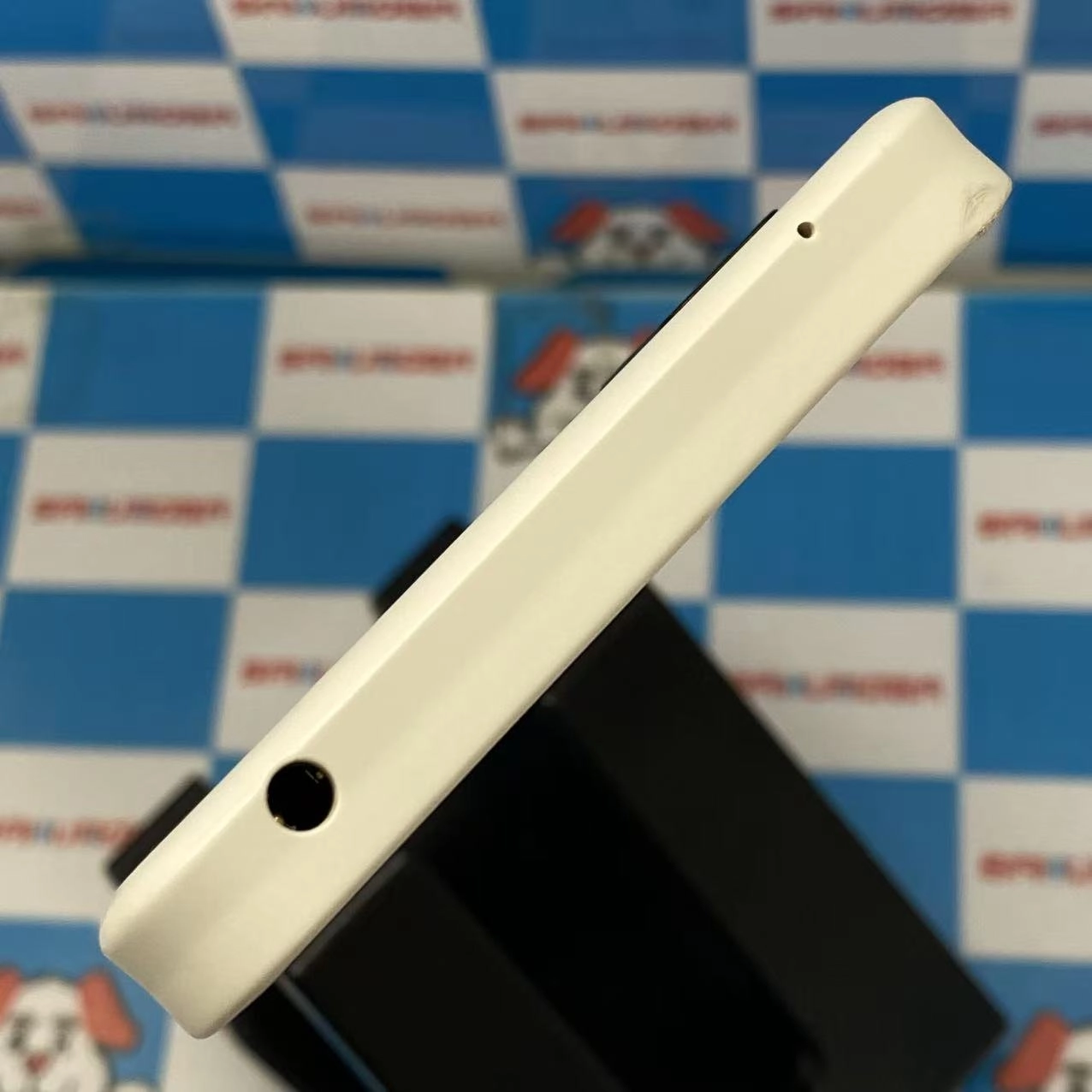 AQUOS wish2 64GB ホワイト SH-51C docomo版SIMフリー