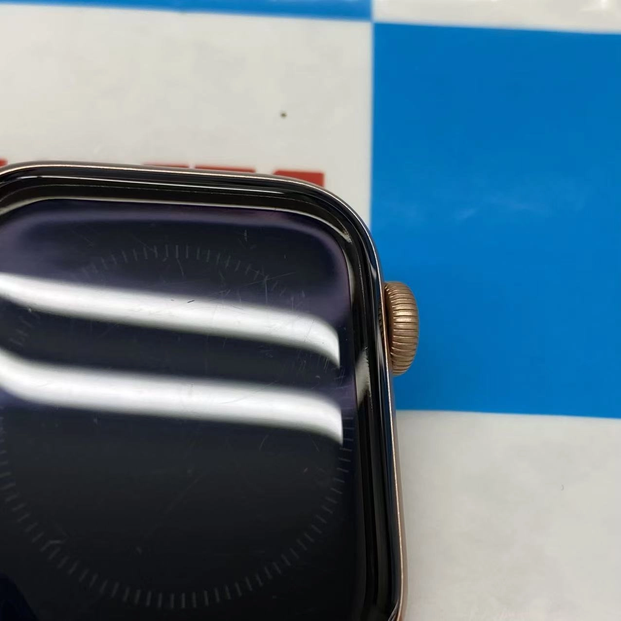 Apple Watch Series 4 GPSモデル 40mm ゴールド MU692J/A 訳あり品