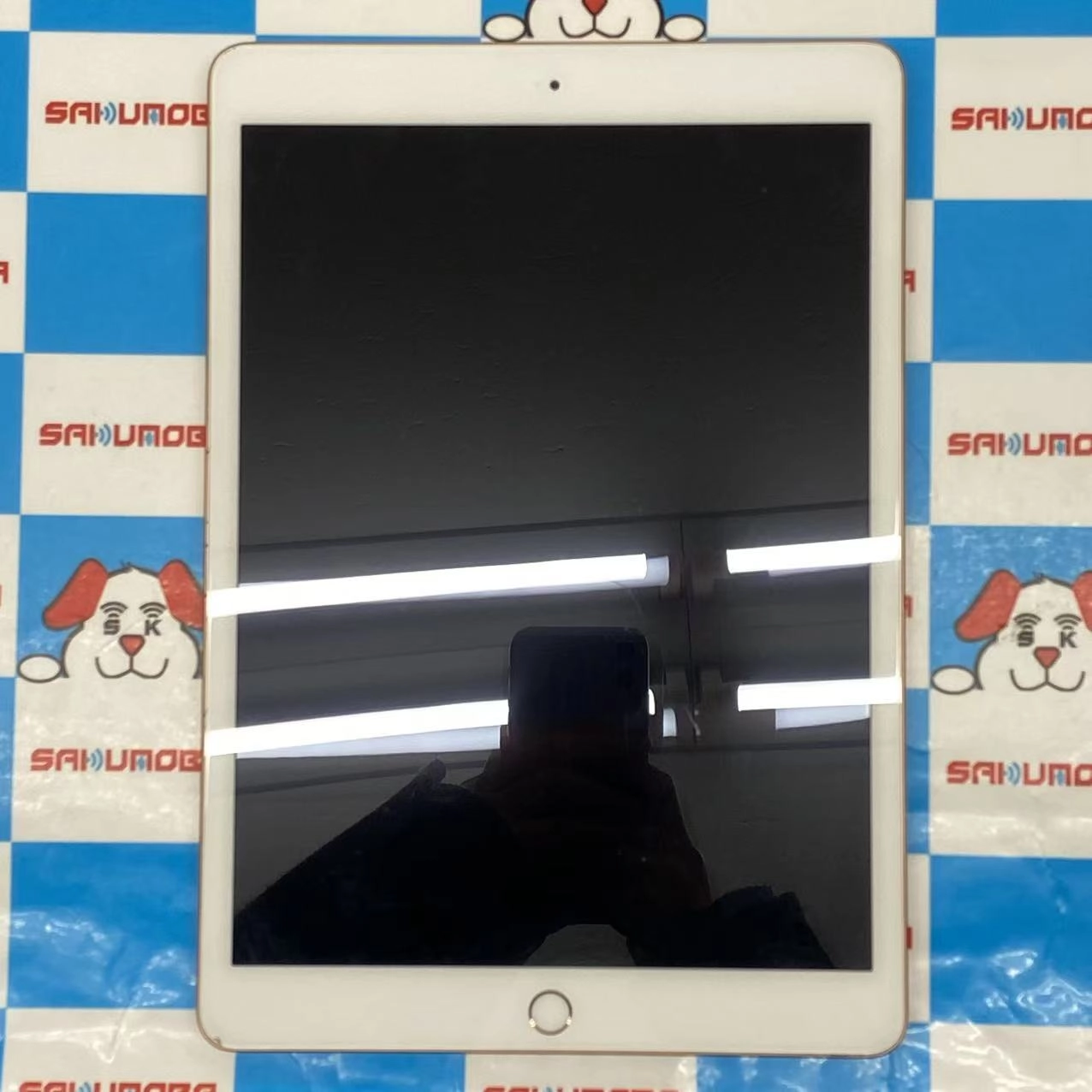 iPad 第8世代 Wi-Fiモデル 32GB ゴールド PYLC2X/A ジャンク品