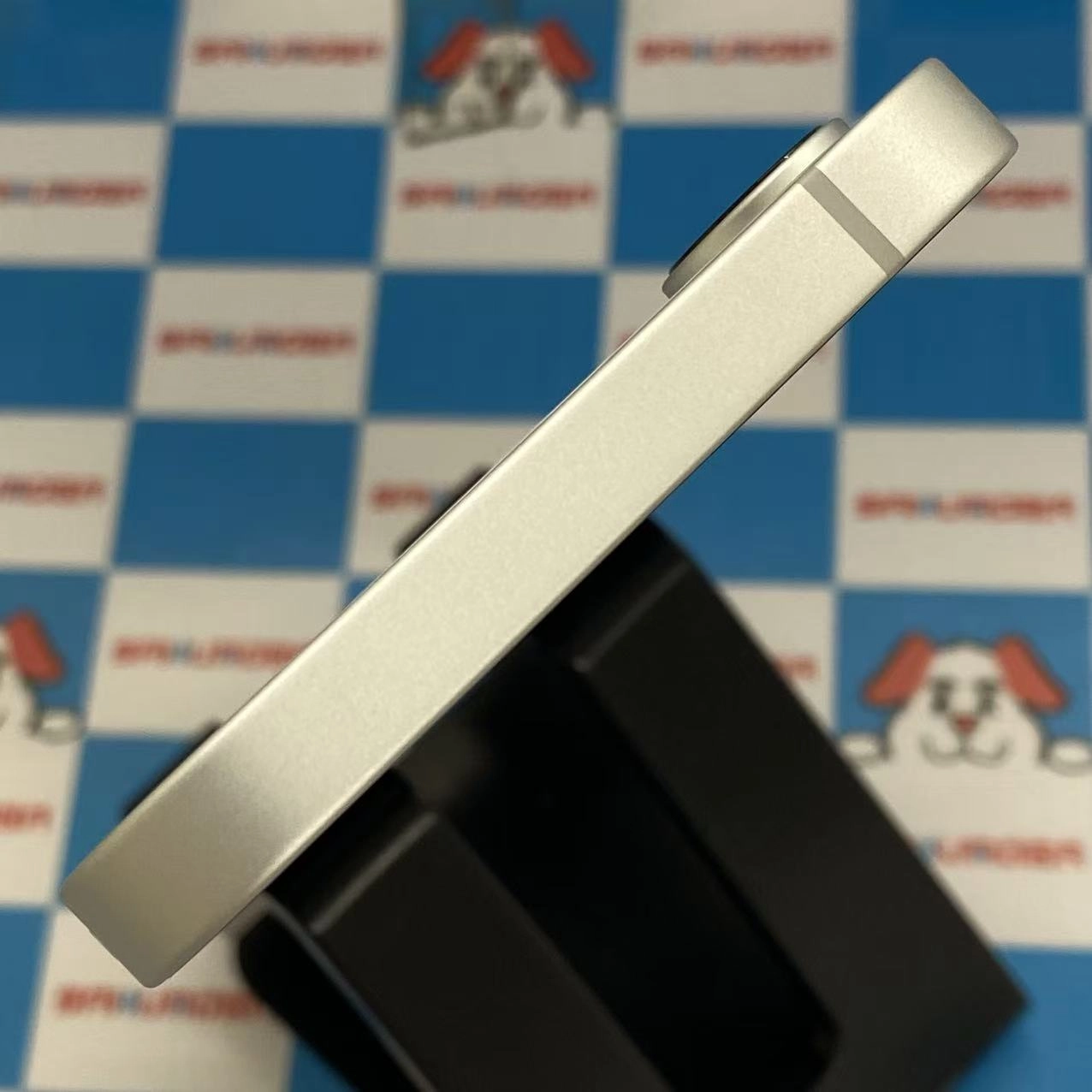 iPhone 16e 128GB ホワイト MD1R4J/A SIMフリー新品同様