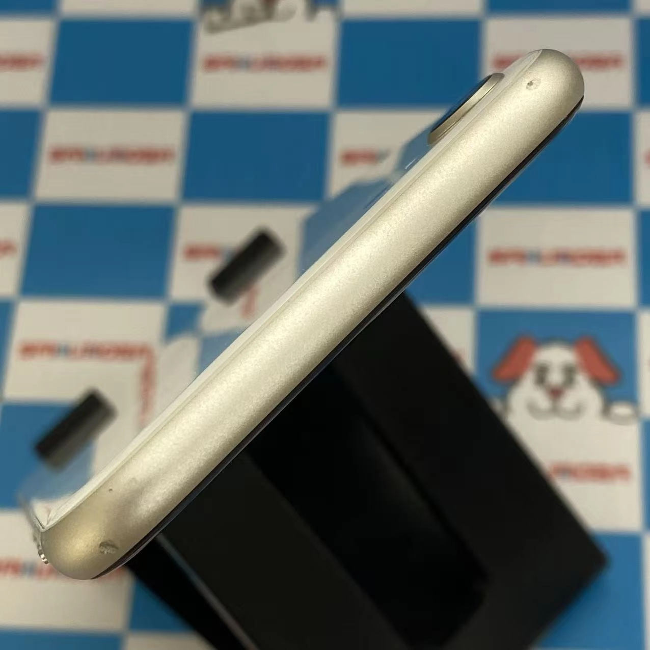 iPhoneSE 第3世代 64GB スターライト MMYD3J/A SoftBank版SIMフリー