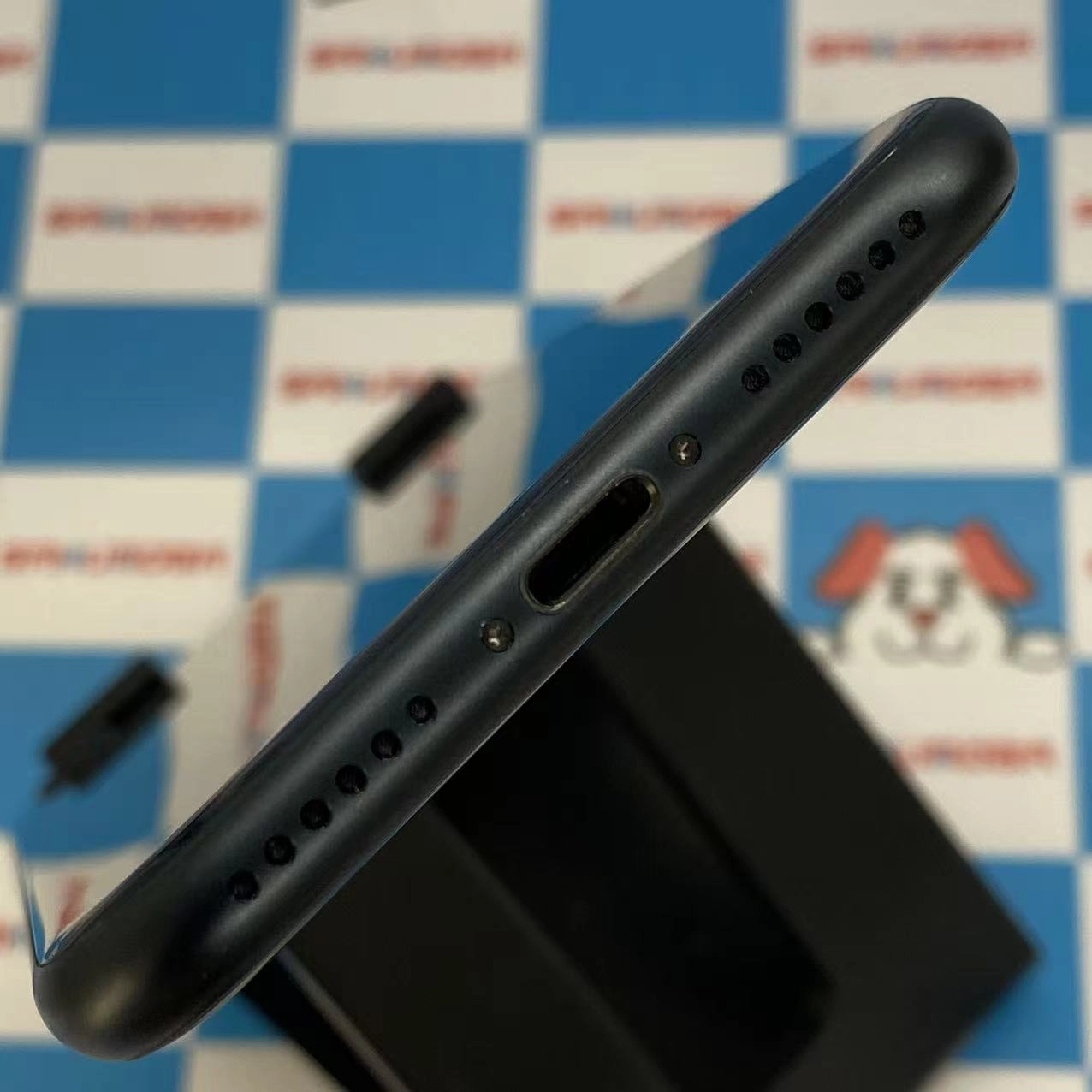 iPhoneSE 第3世代 64GB ミッドナイト MMYC3J/A SoftBank版SIMフリー