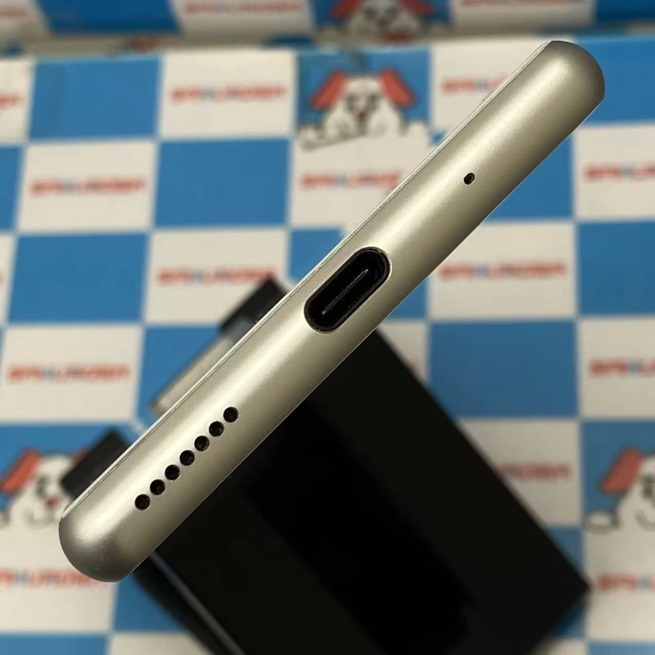 Xperia 8 64GB ホワイト SOV42 AU版SIMフリー 美品 au