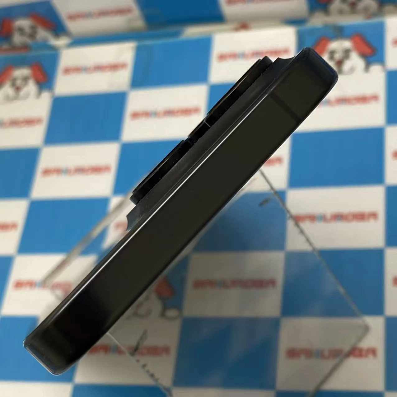 iPhone16 Pro 256GB ブラックチタニウム MYN03J/A docomo版SIMフリー 新品同様