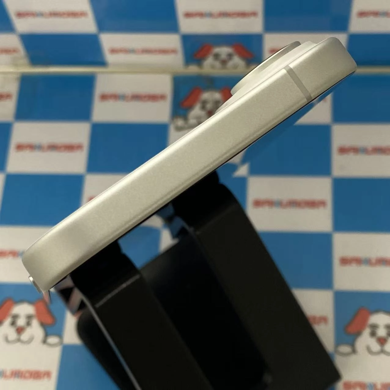 iPhone16 128GB ホワイト MYDR3J/A SIMフリー極美品