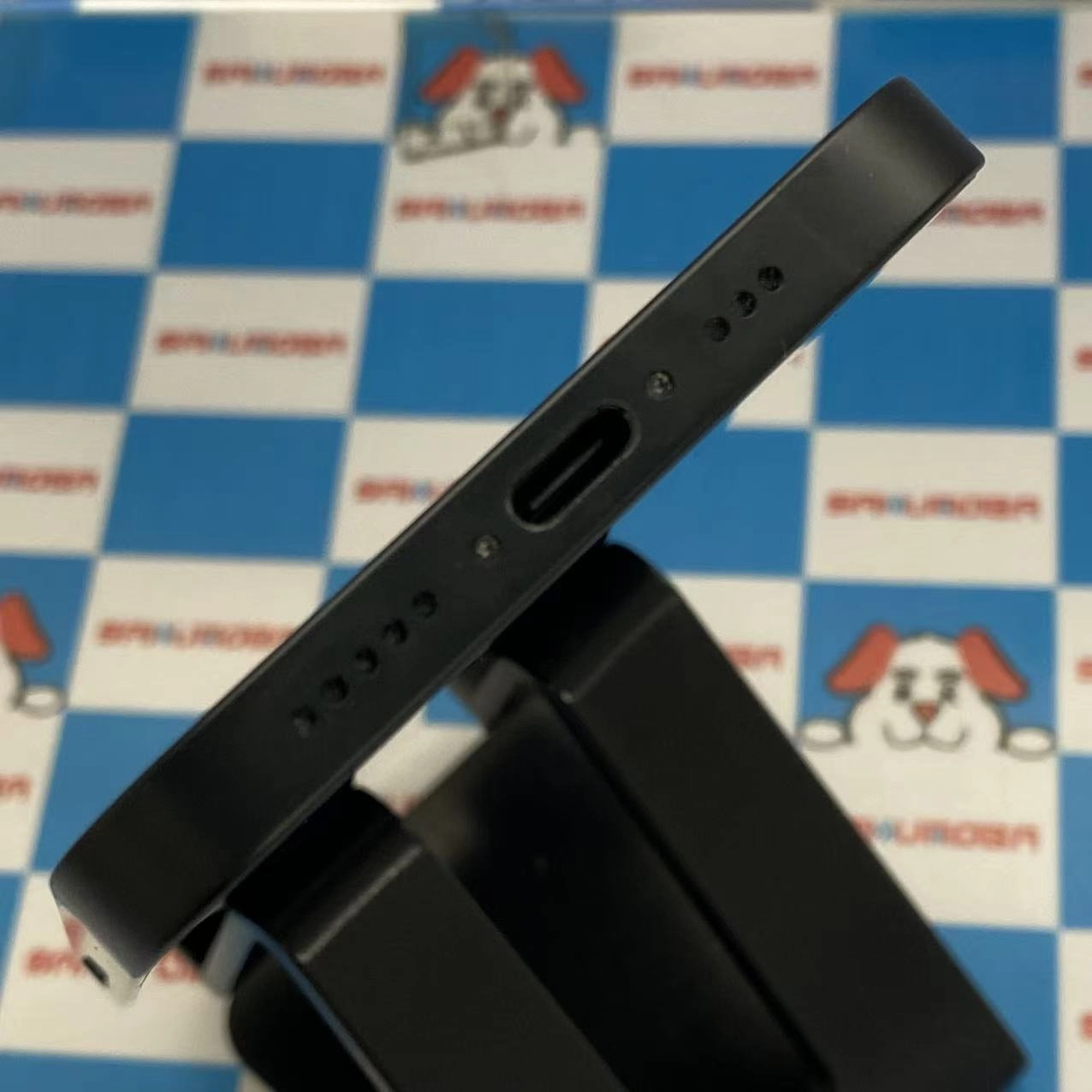 iPhone 16e 128GB ブラック MD1Q4J/A SoftBank版SIMフリー極美品