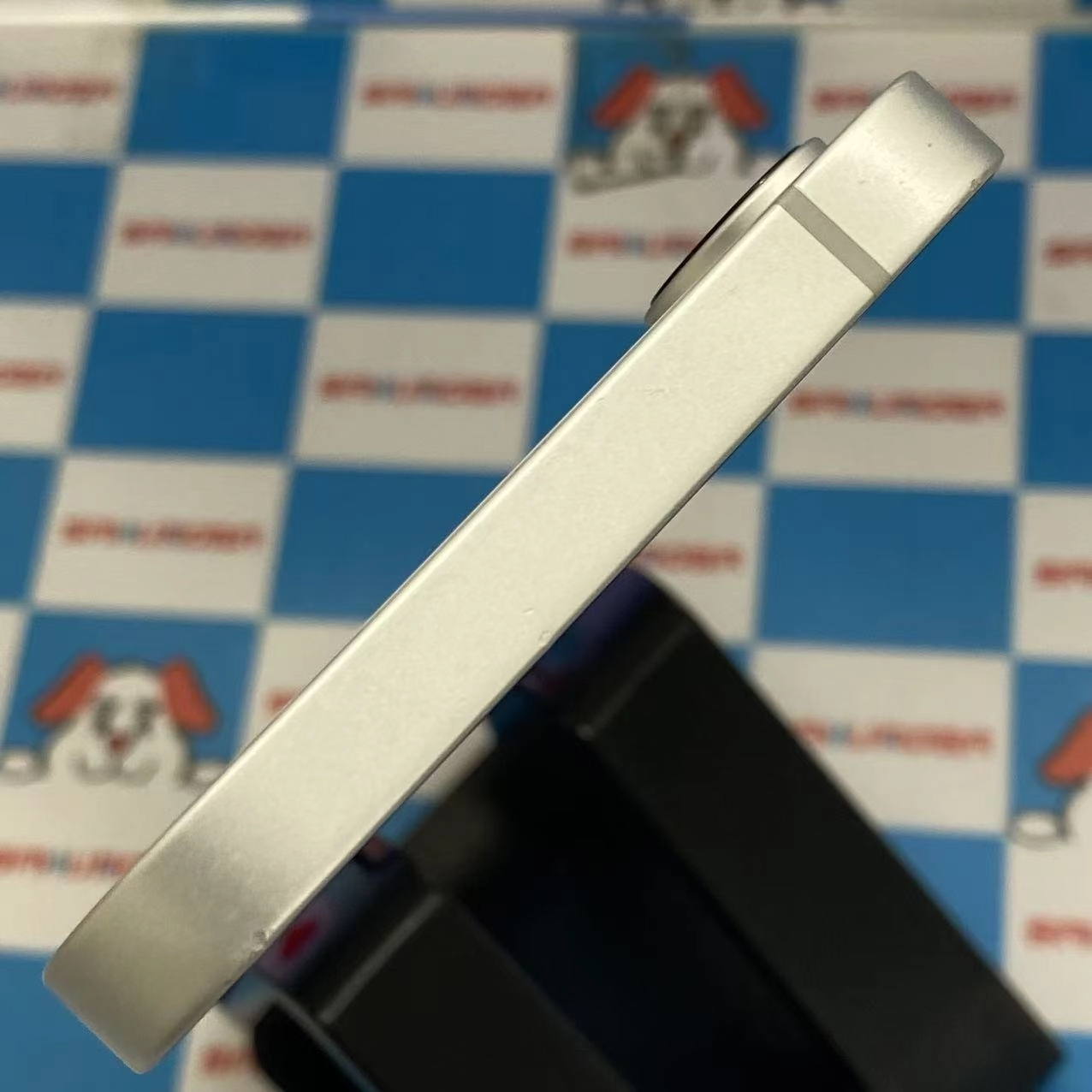 iPhone 16e 128GB ホワイト MD1R4J/A SoftBank版SIMフリー