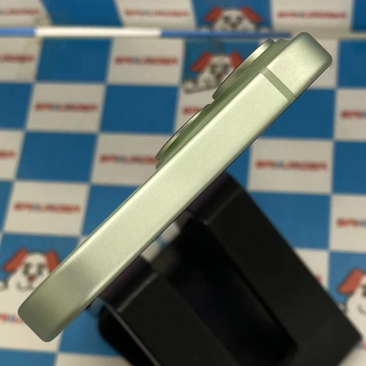 iPhone15 128GB グリーン MTMM3J/A docomo版SIMフリー美品