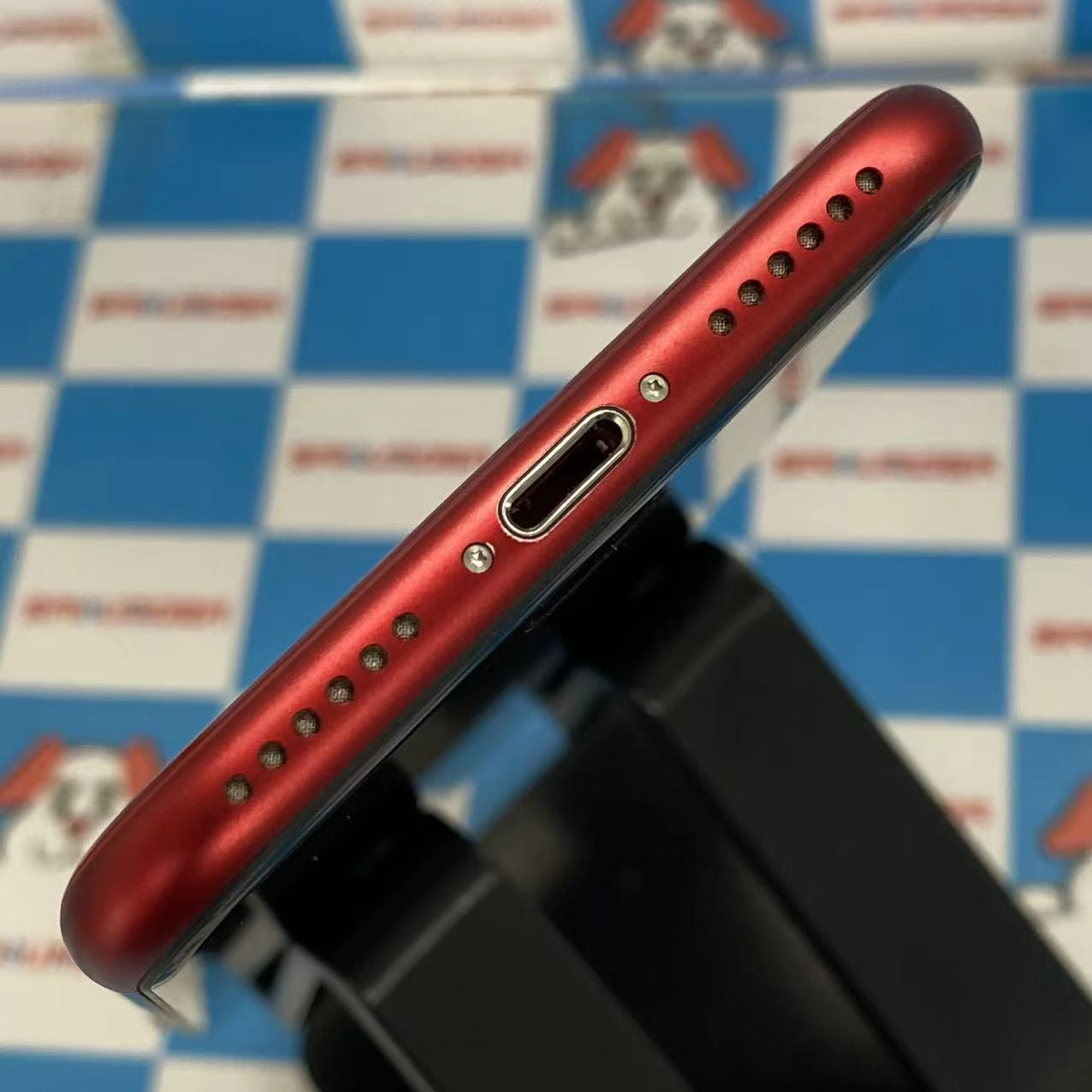 iPhoneSE 第3世代 128GB Product Red MMYH3J/A SIMロック解除済 docomo極美品