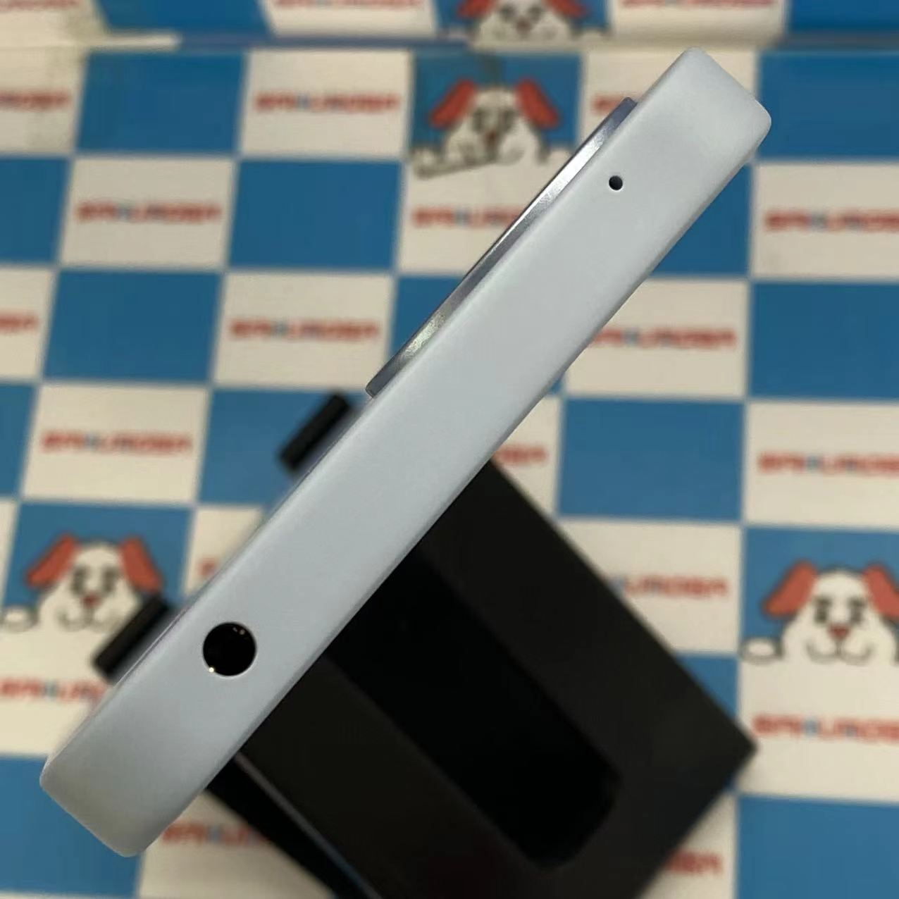 AQUOS wish4 4GB/64GB ブルー SH-52E docomo版SIMフリー新品同様