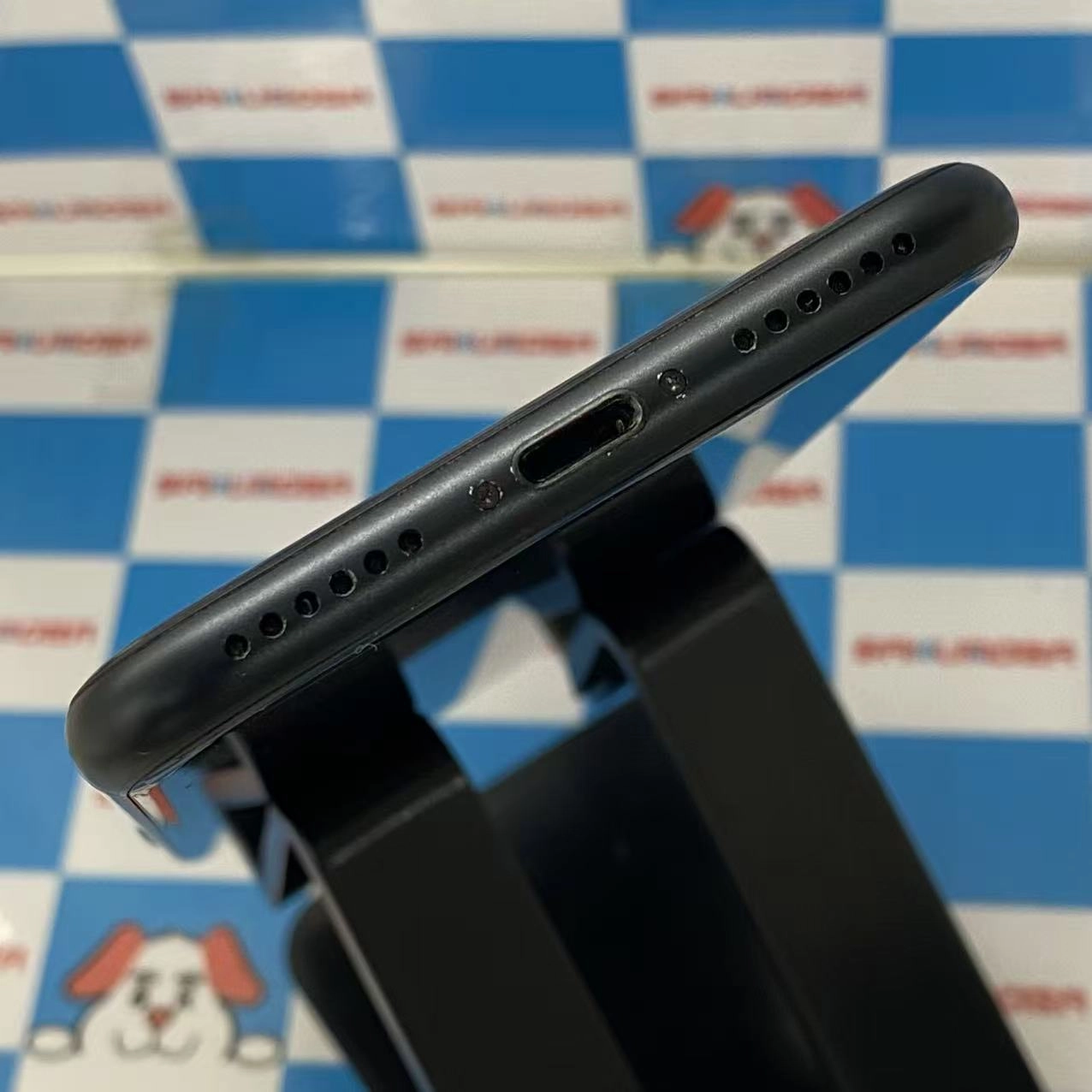 iPhoneSE 第3世代 64GB ミッドナイト MMYC3J/A AU版SIMフリー