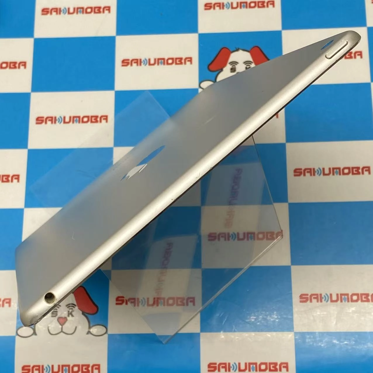 iPad Air 第2世代 Wi-Fiモデル 128GB シルバー MGTY2J/A