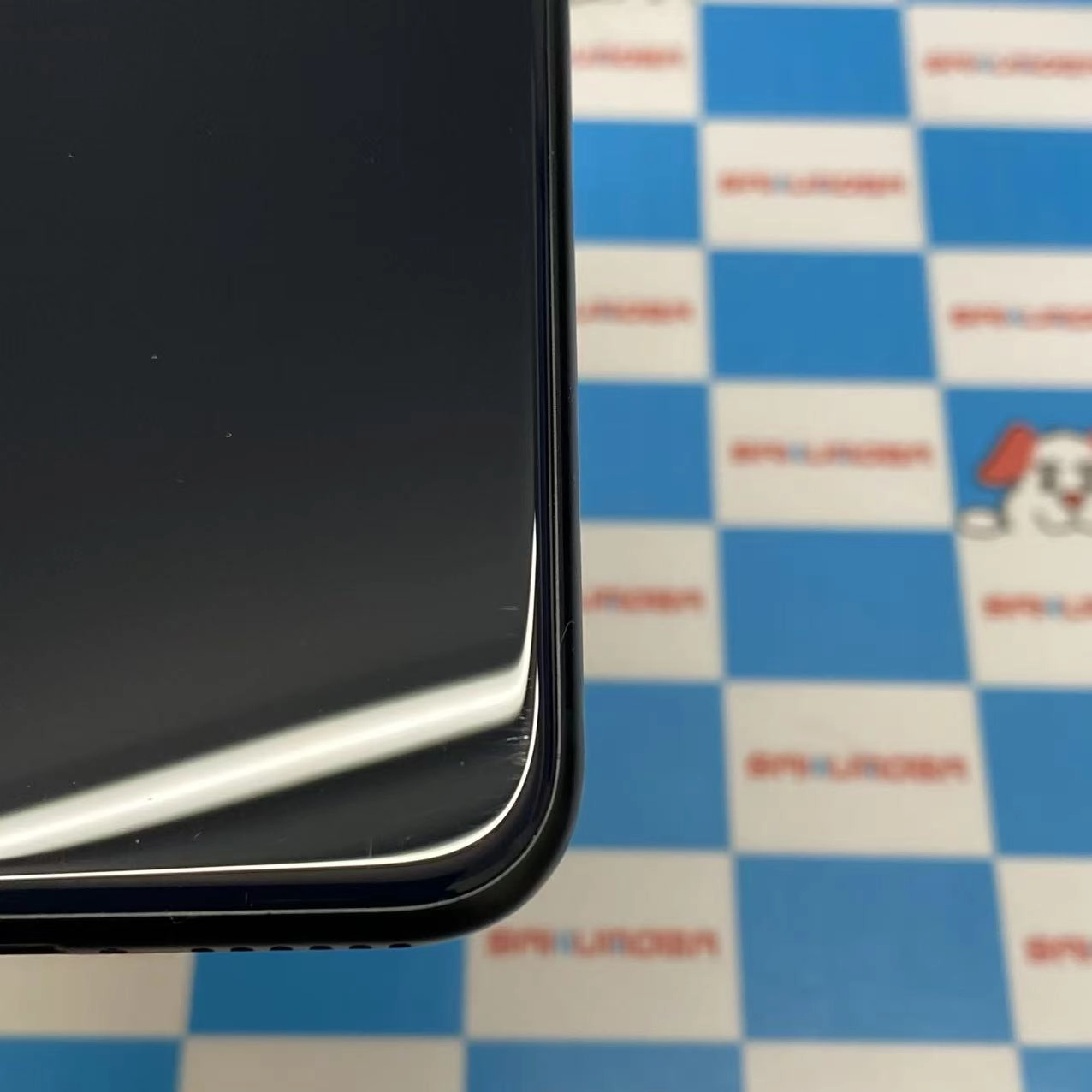 iPhoneSE 第3世代 64GB ミッドナイト MMYC3J/A AU版SIMフリー