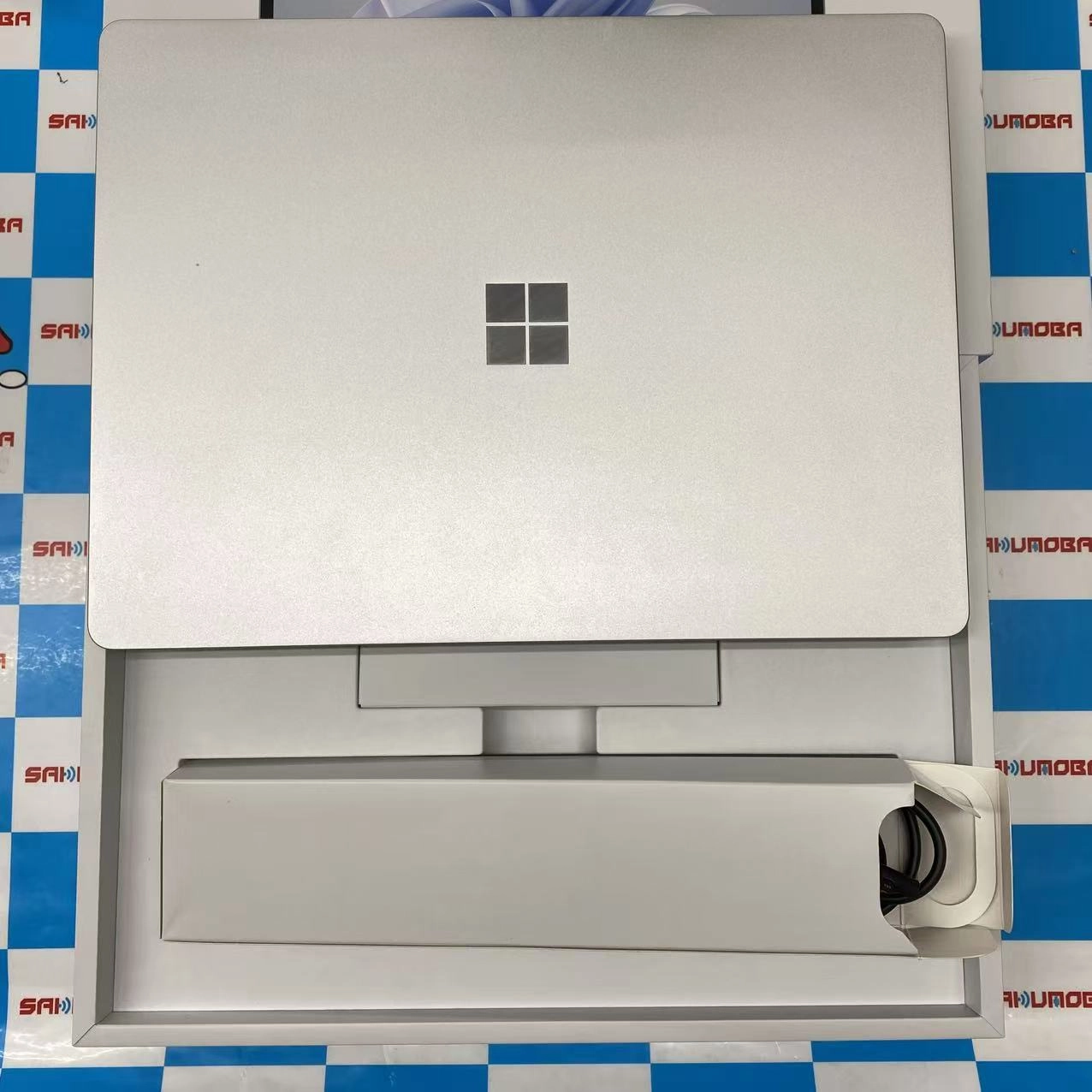 Surface Laptop Go 3 Core i5 8GB/128GB プラチナム XJB-00004 美品