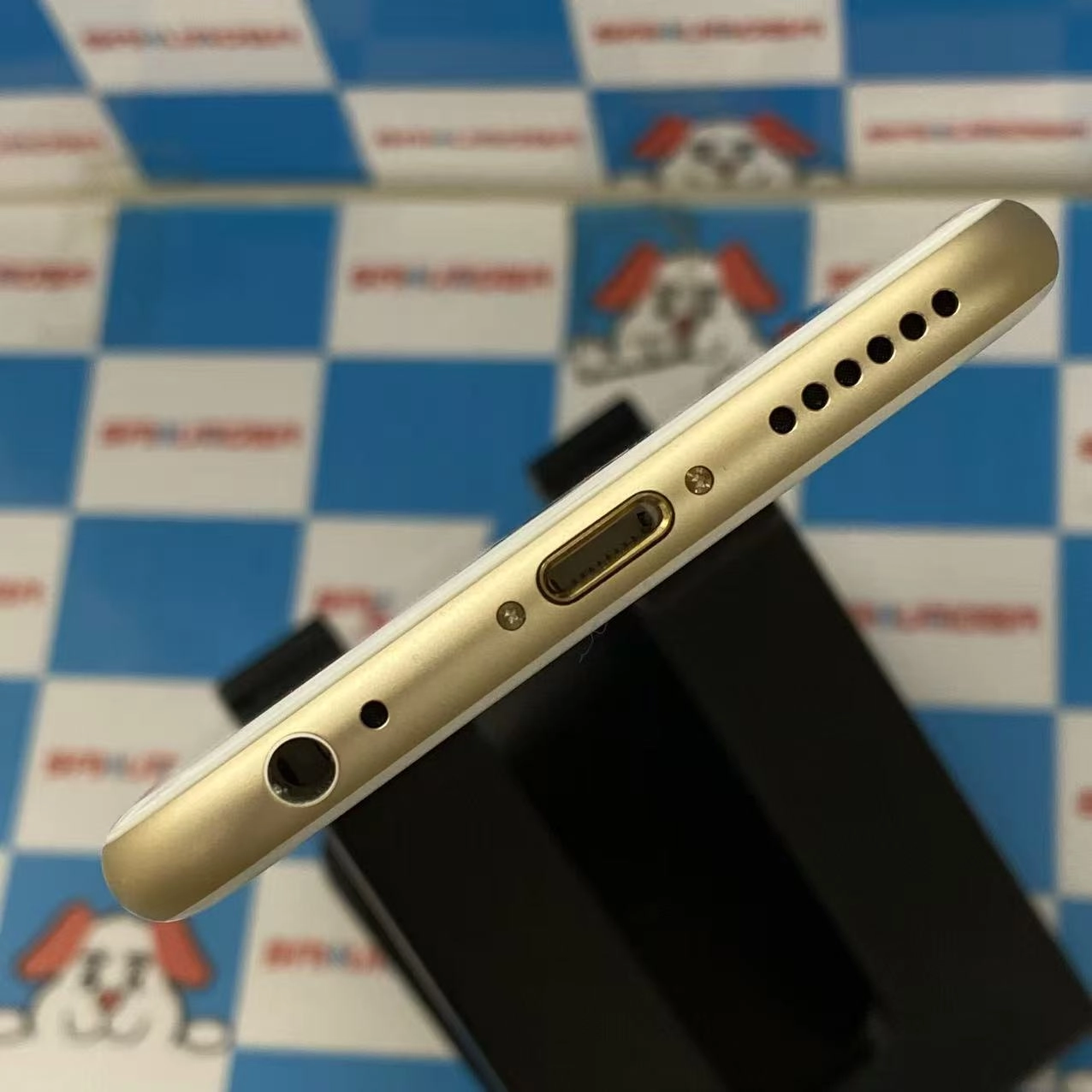 iPhone6s 32GB ゴールド MN112J/A docomo版SIMフリー開封未使用品