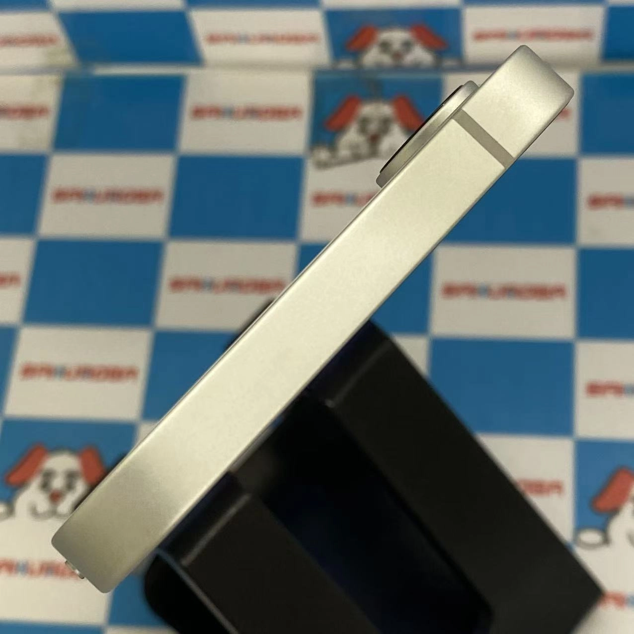 iPhone 16e 128GB ホワイト MD1R4J/A  SoftBank版SIMフリー美品電池100％