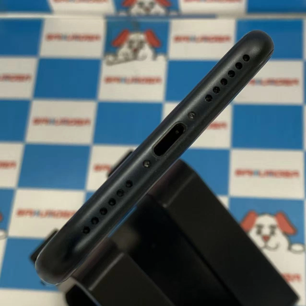 iPhoneSE 第3世代 128GB ミッドナイト MMYF3J/A SoftBank版SIMフリー美品