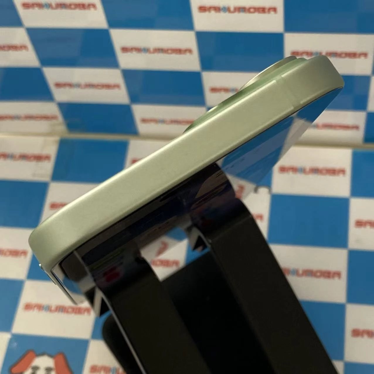 iPhone15 128GB グリーン MTMM3J/A docomo版SIMフリー極美品