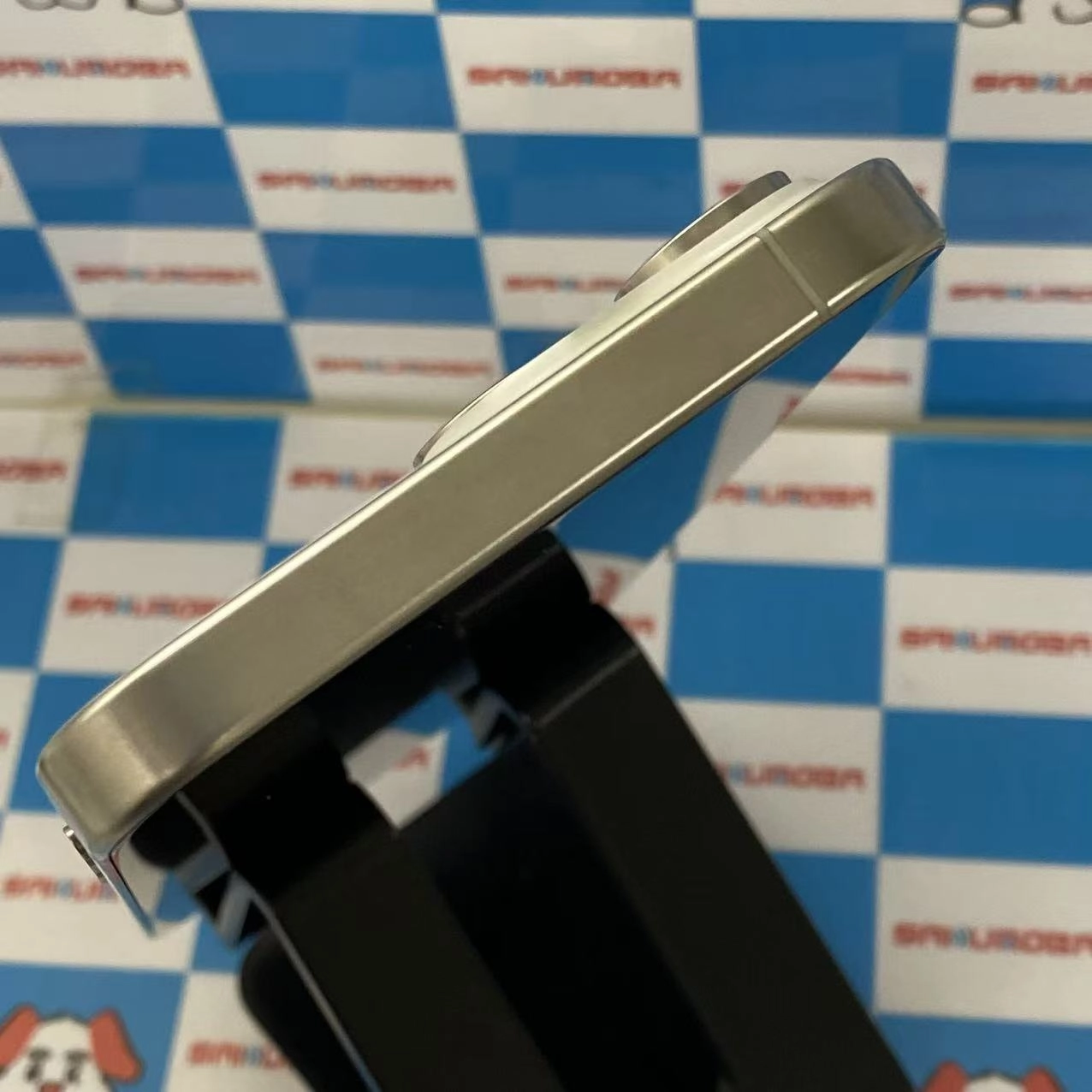 iPhone15 Pro Max 256GB ホワイトチタニウム MU6Q3J/A SIMフリー美品