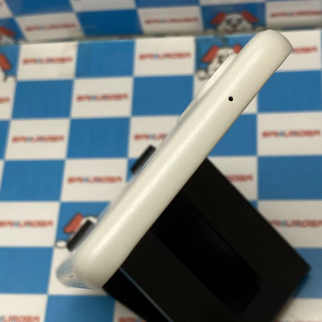 arrows We2 64GB ミストホワイト A402FC SoftBank版SIMフリー 新品同様