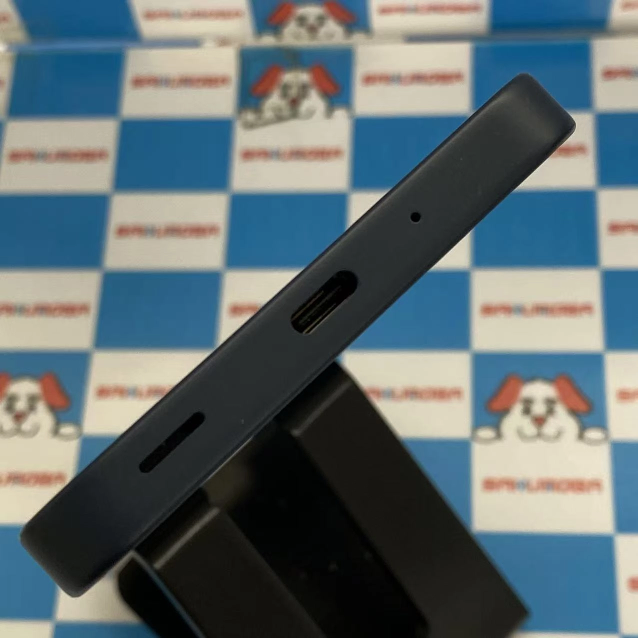 AQUOS wish4 4GB/64GB ブラック SH-52E docomo版SIMフリー 美品